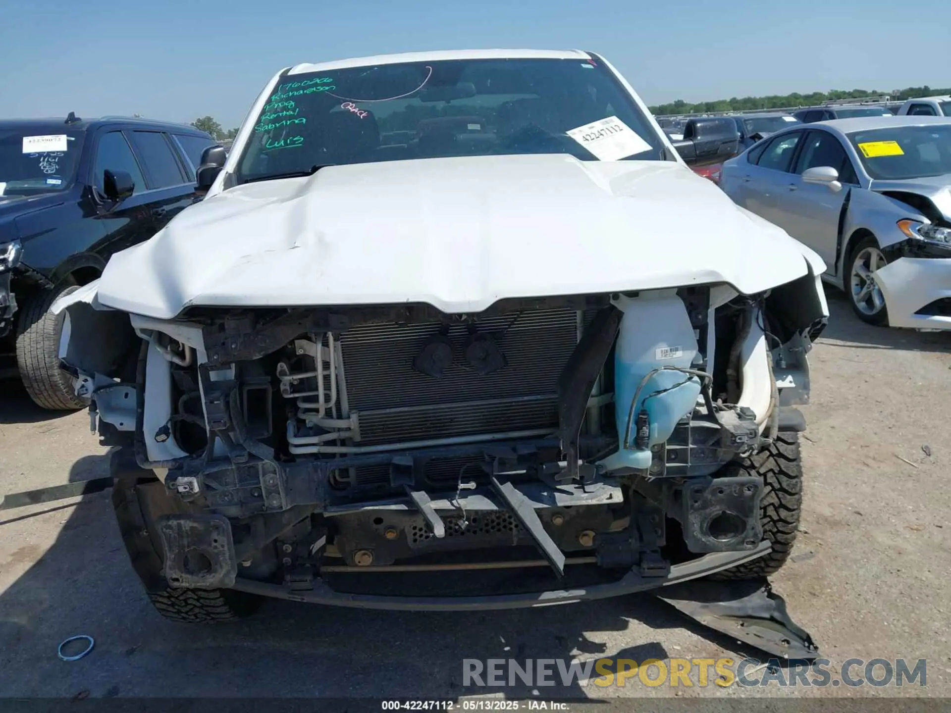 6 Photograph of a damaged car 1C6RRFBG0NN287478 RAM 1500 2022