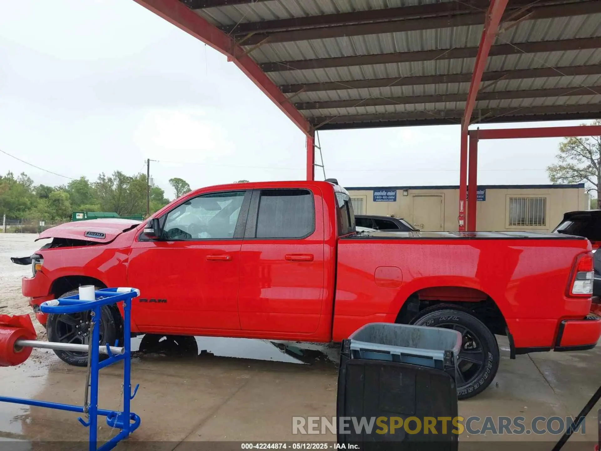 15 Photograph of a damaged car 1C6RRFBG7NN220702 RAM 1500 2022