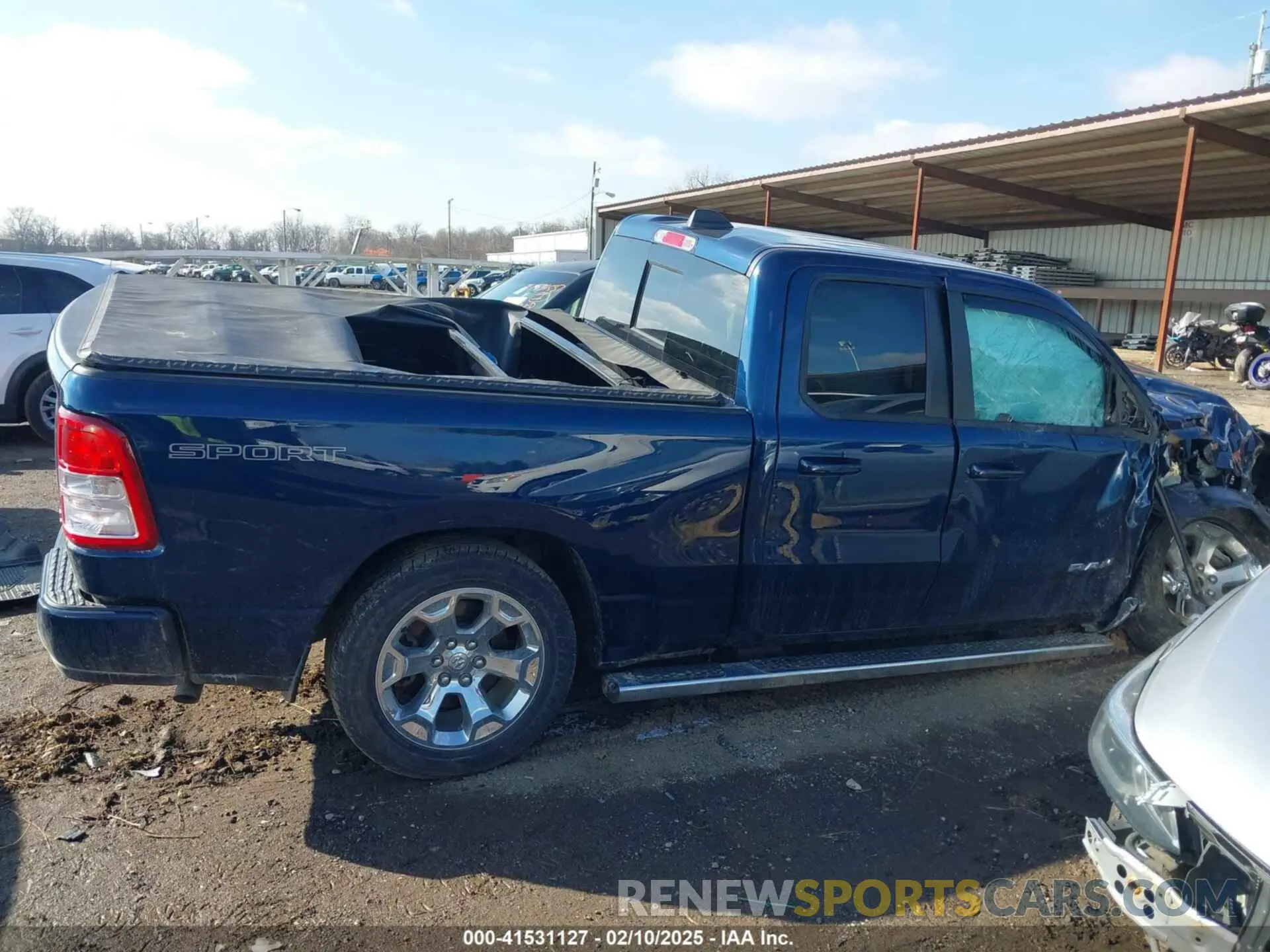 14 Photograph of a damaged car 1C6RRFBG7NN423072 RAM 1500 2022