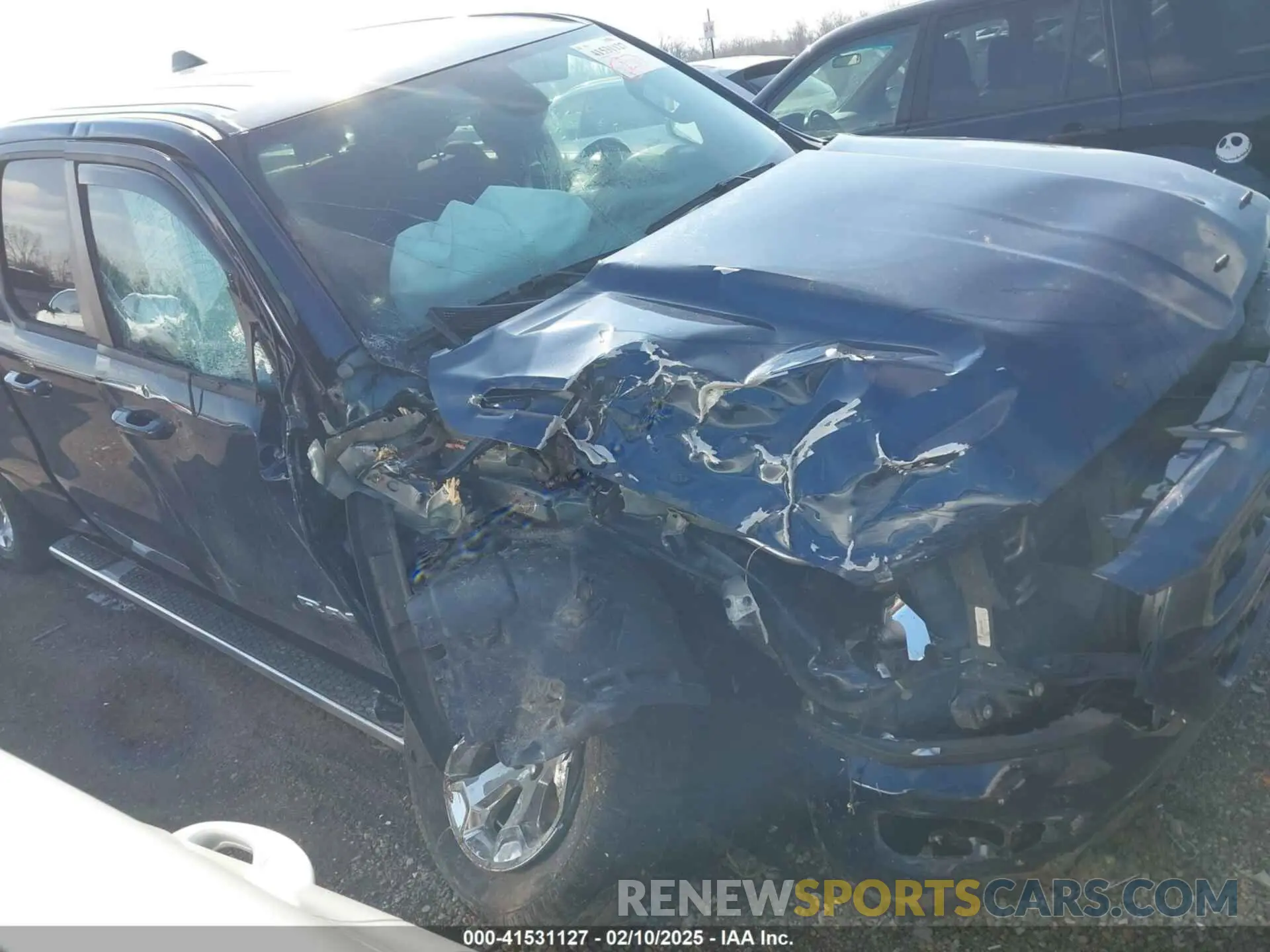 6 Photograph of a damaged car 1C6RRFBG7NN423072 RAM 1500 2022