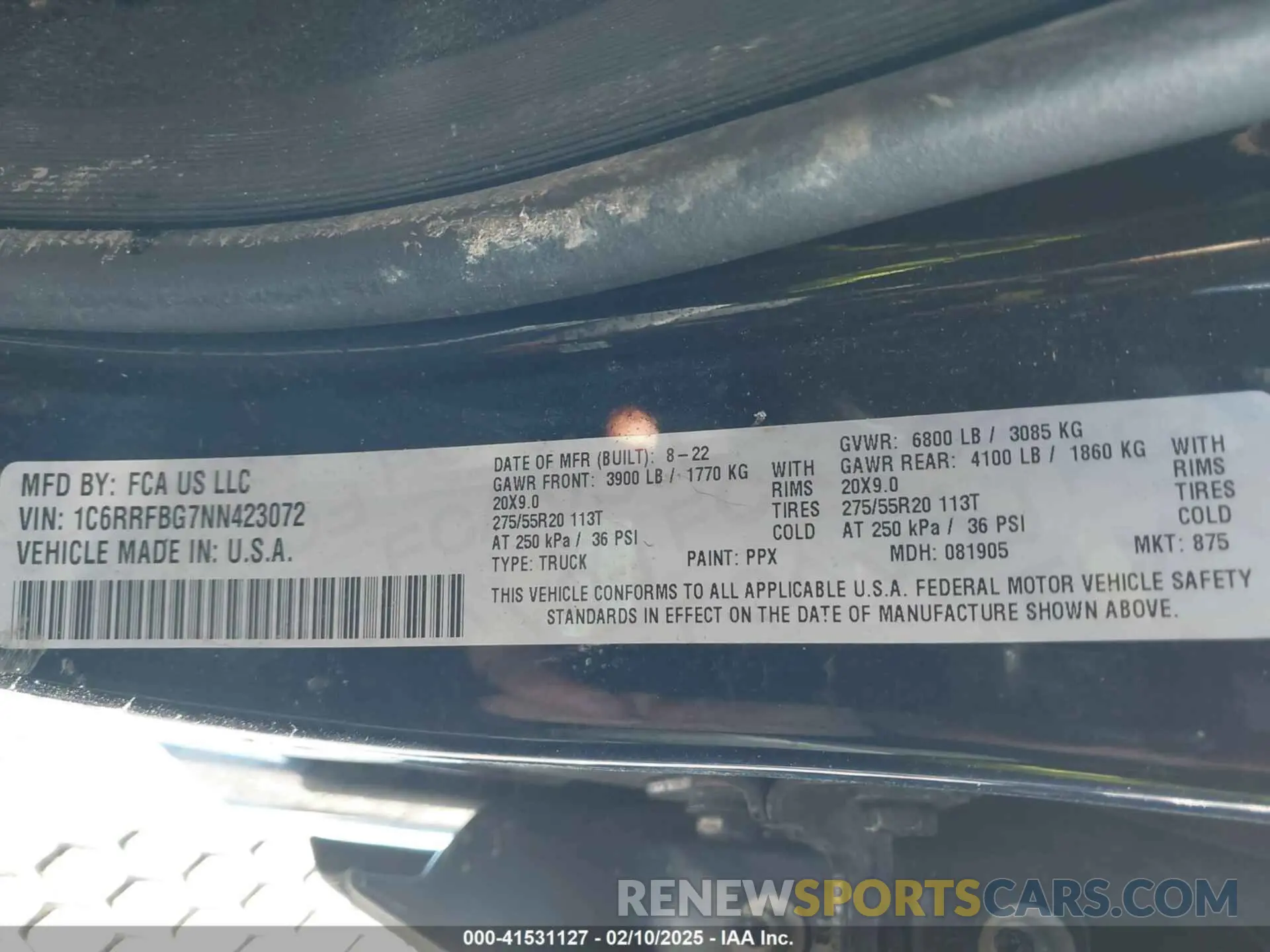 9 Photograph of a damaged car 1C6RRFBG7NN423072 RAM 1500 2022