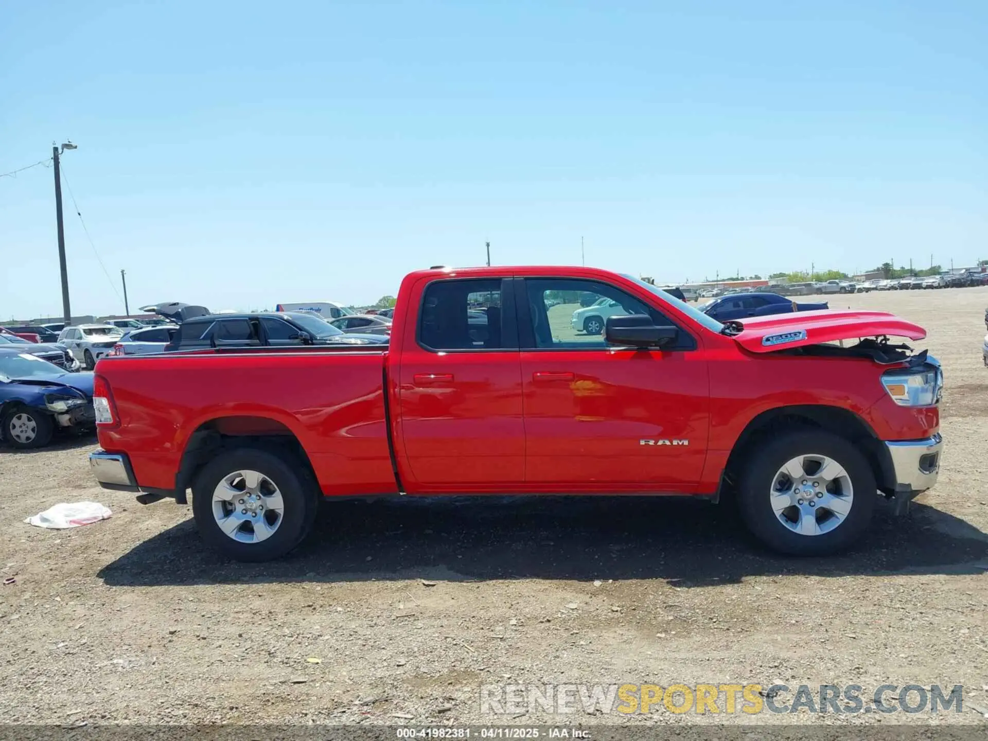 13 Photograph of a damaged car 1C6RRFBG9NN278777 RAM 1500 2022