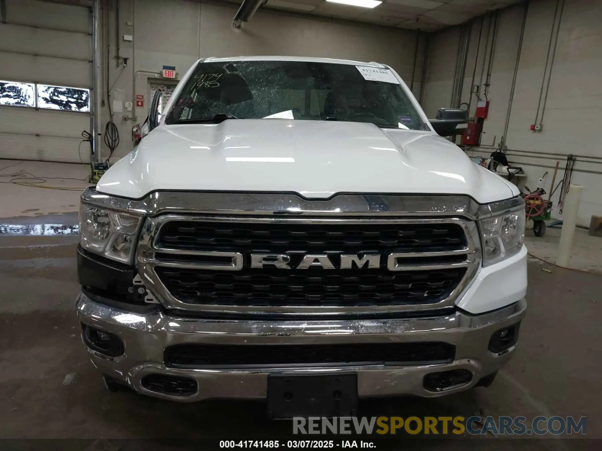 12 Photograph of a damaged car 1C6RRFBG9NN283560 RAM 1500 2022