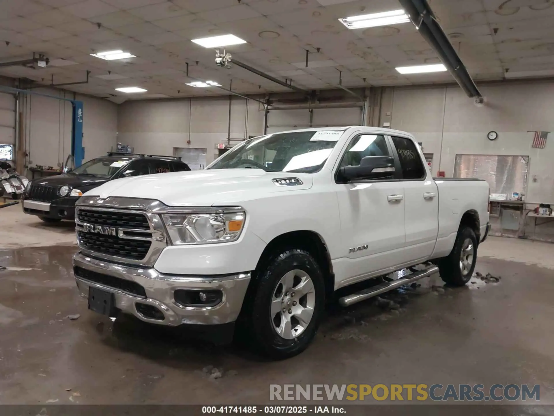 2 Photograph of a damaged car 1C6RRFBG9NN283560 RAM 1500 2022