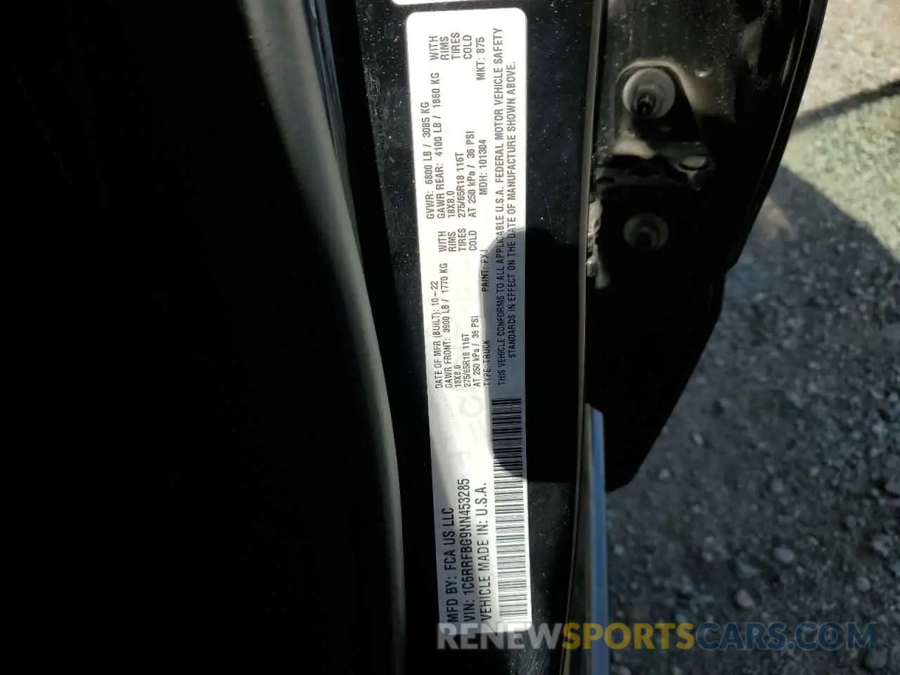 13 Photograph of a damaged car 1C6RRFBG9NN453285 RAM 1500 2022