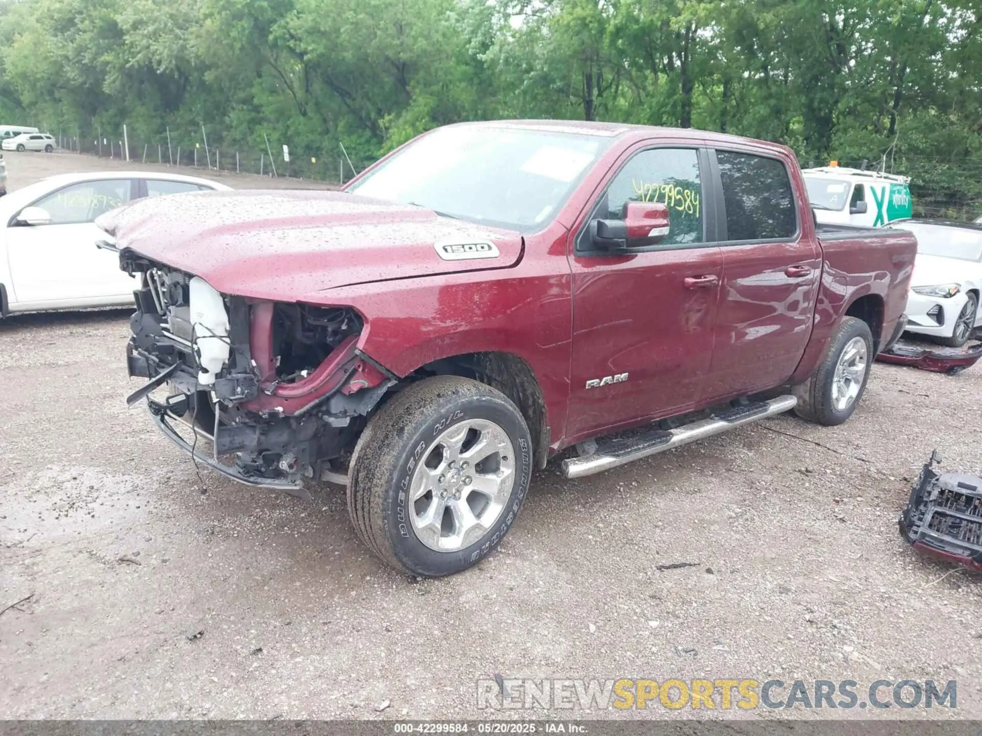 2 Photograph of a damaged car 1C6RRFFG0NN327925 RAM 1500 2022