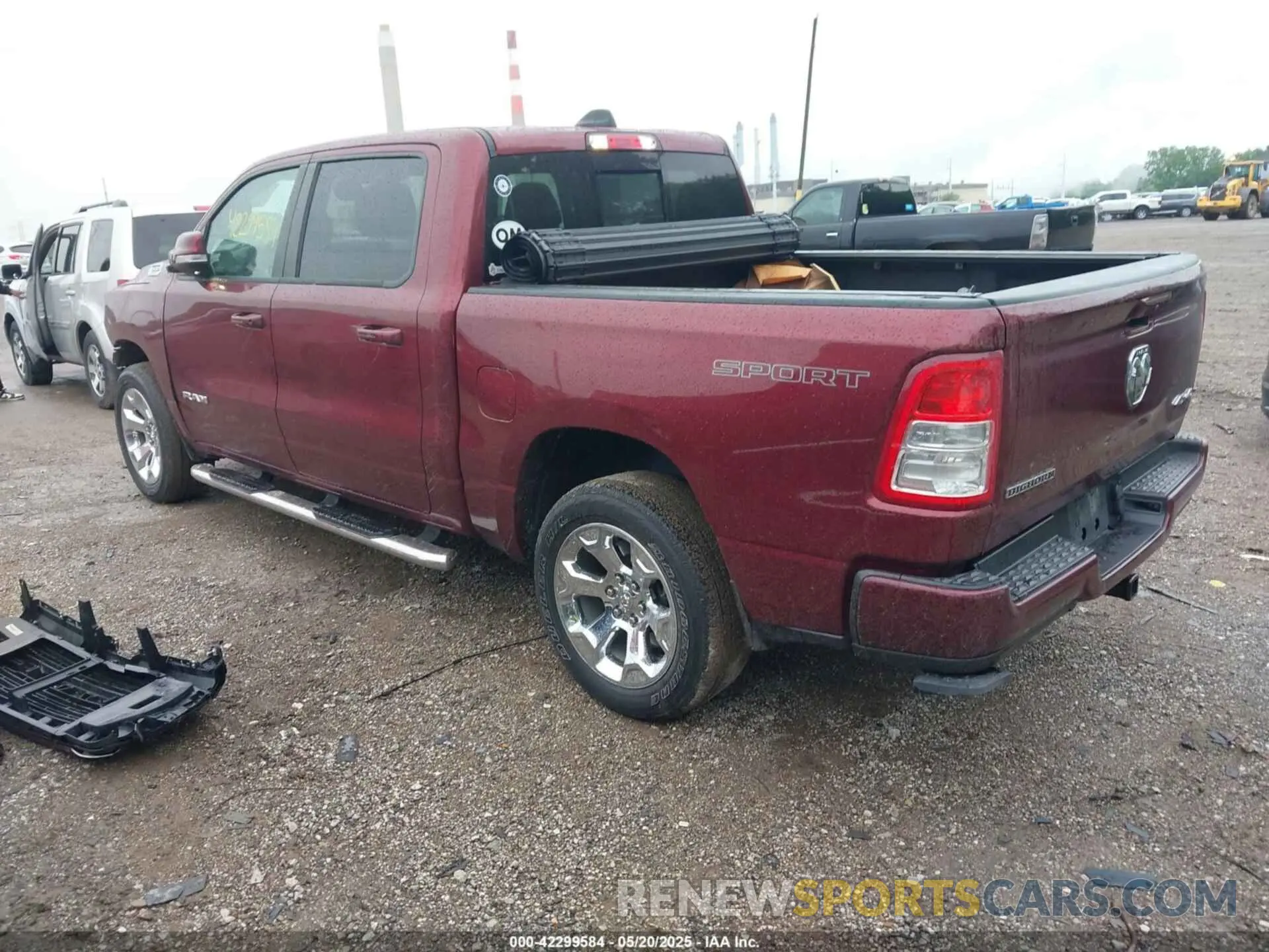 3 Photograph of a damaged car 1C6RRFFG0NN327925 RAM 1500 2022