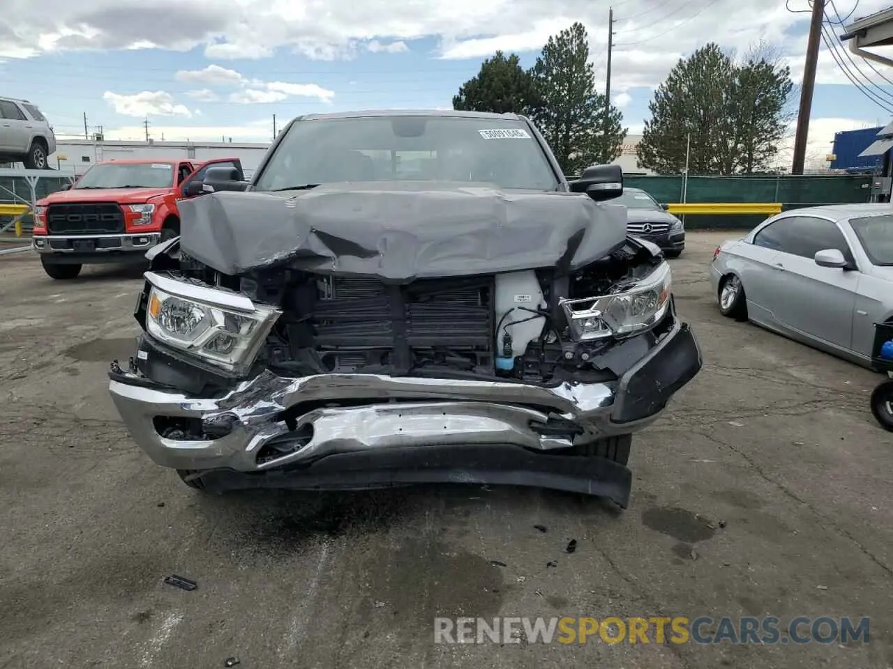 5 Photograph of a damaged car 1C6RRFFG0NN402641 RAM 1500 2022