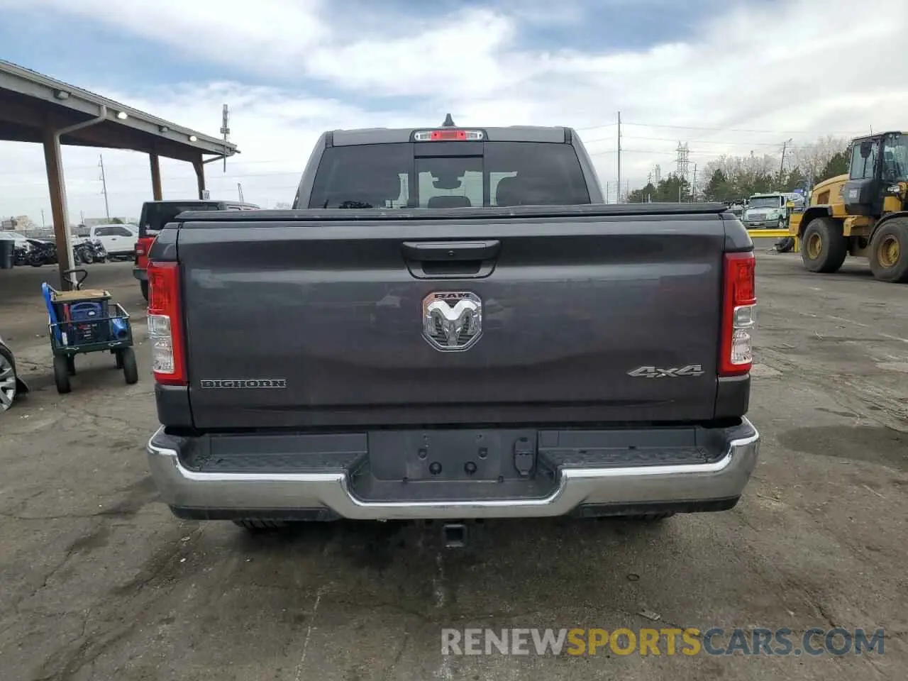 6 Photograph of a damaged car 1C6RRFFG0NN402641 RAM 1500 2022