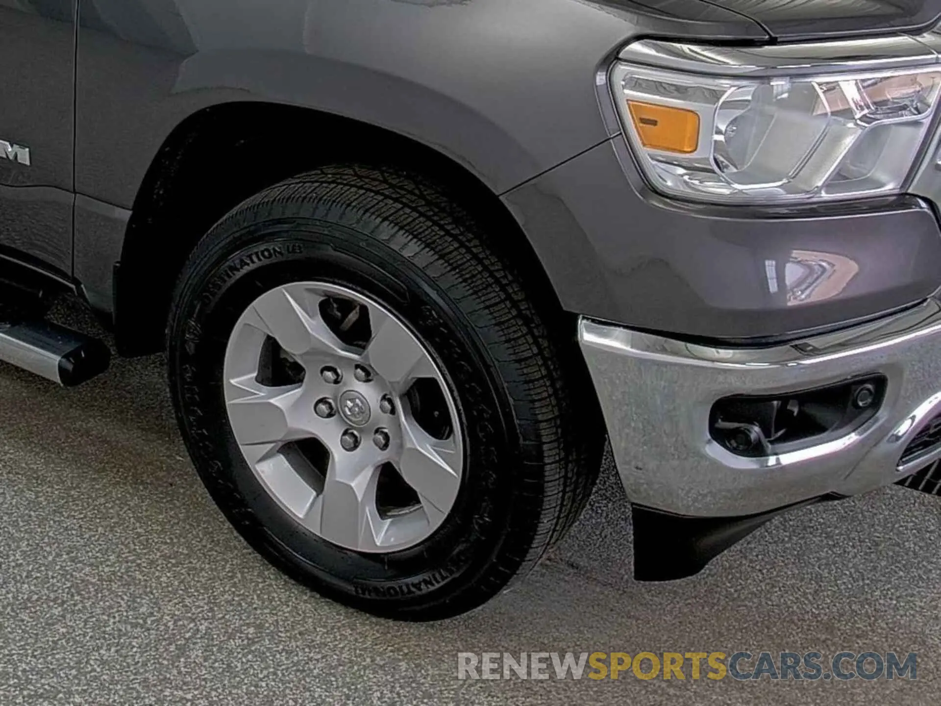 26 Photograph of a damaged car 1C6RRFFG1NN179039 RAM 1500 2022