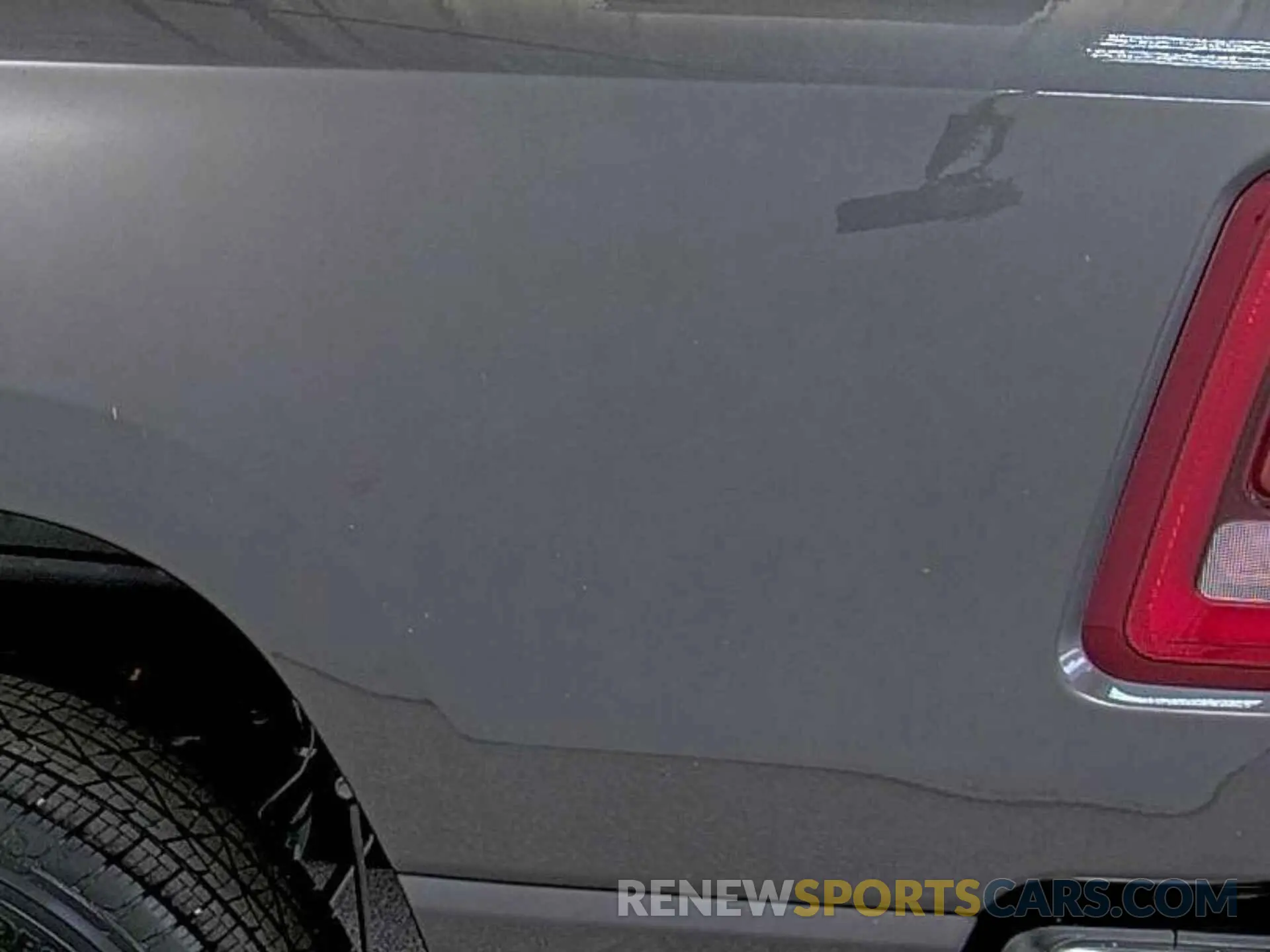 3 Photograph of a damaged car 1C6RRFFG1NN179039 RAM 1500 2022