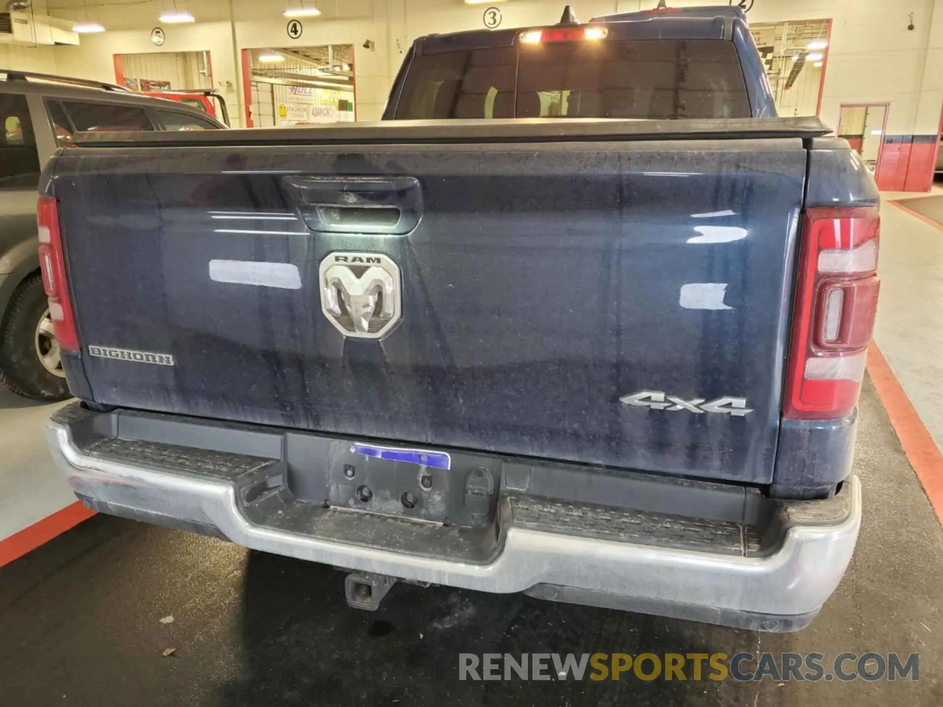 9 Photograph of a damaged car 1C6RRFFG1NN190932 RAM 1500 2022