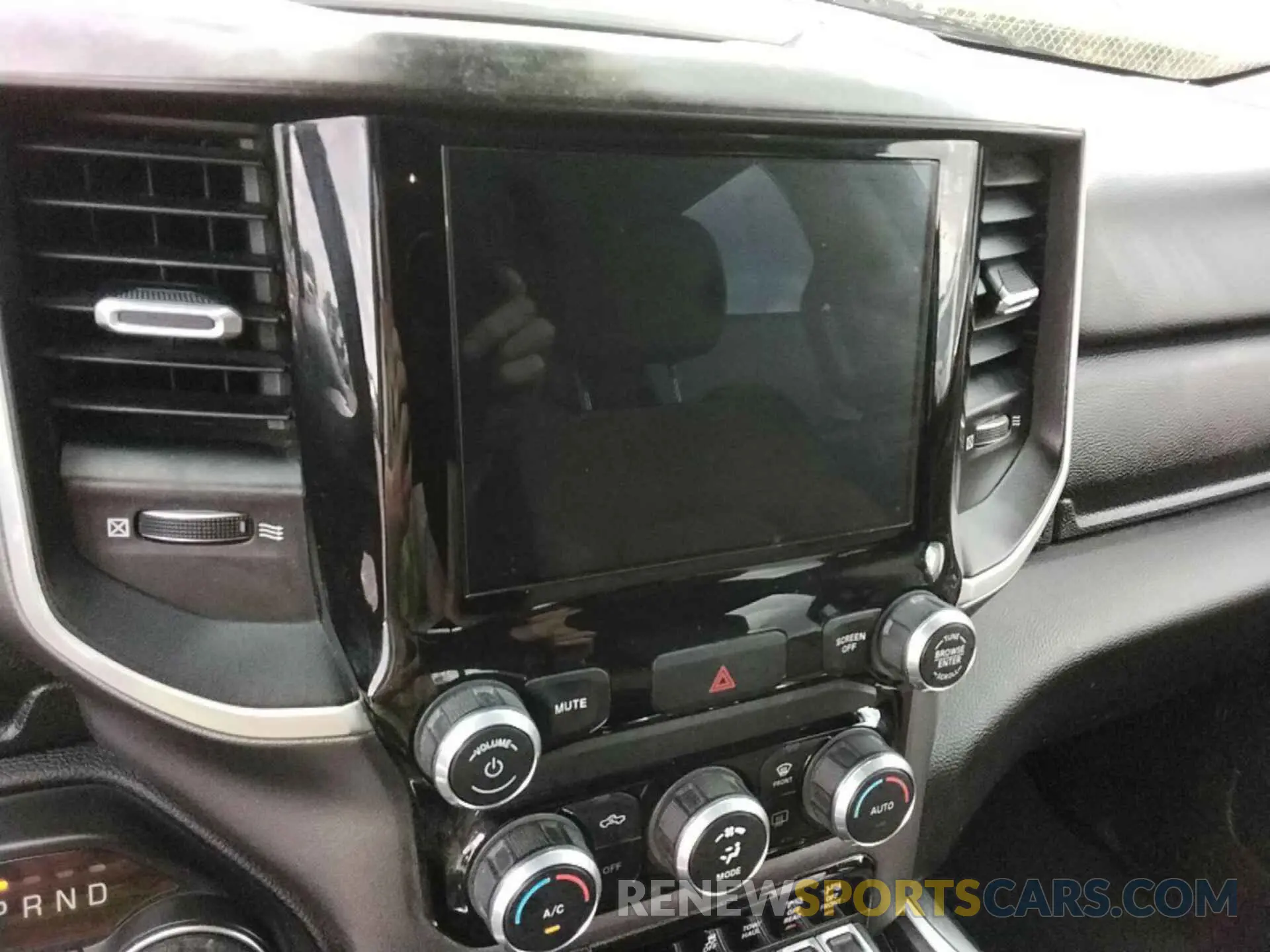25 Photograph of a damaged car 1C6RRFFG2NN178997 RAM 1500 2022