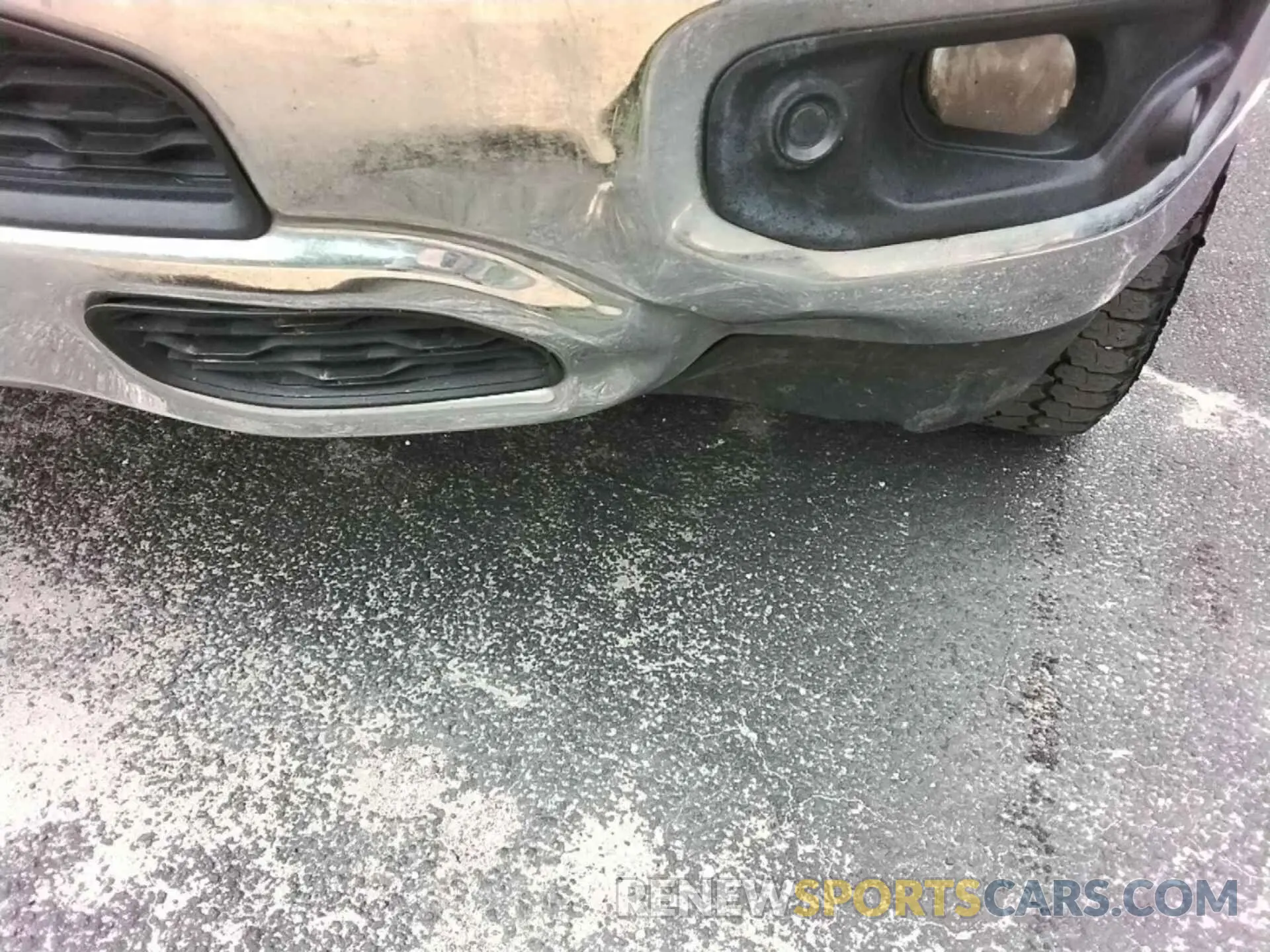 9 Photograph of a damaged car 1C6RRFFG2NN178997 RAM 1500 2022