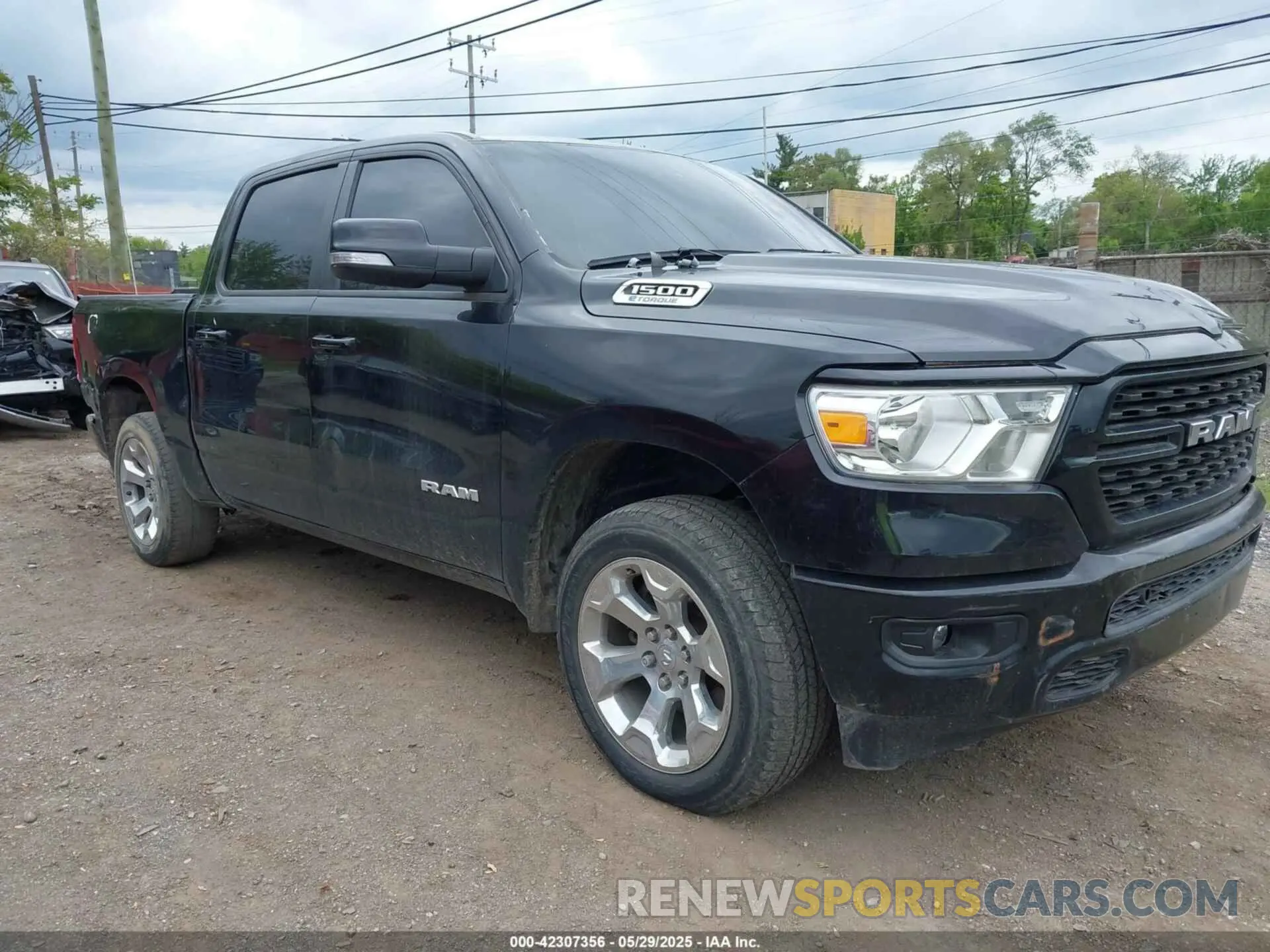 1 Photograph of a damaged car 1C6RRFFG2NN423975 RAM 1500 2022