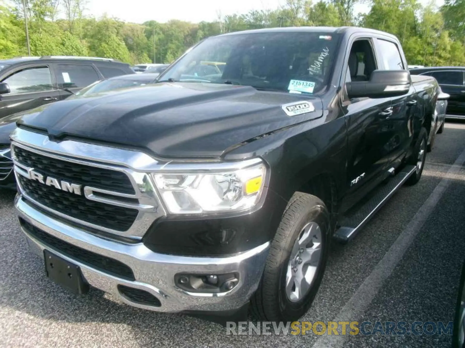 10 Photograph of a damaged car 1C6RRFFG3NN389917 RAM 1500 2022