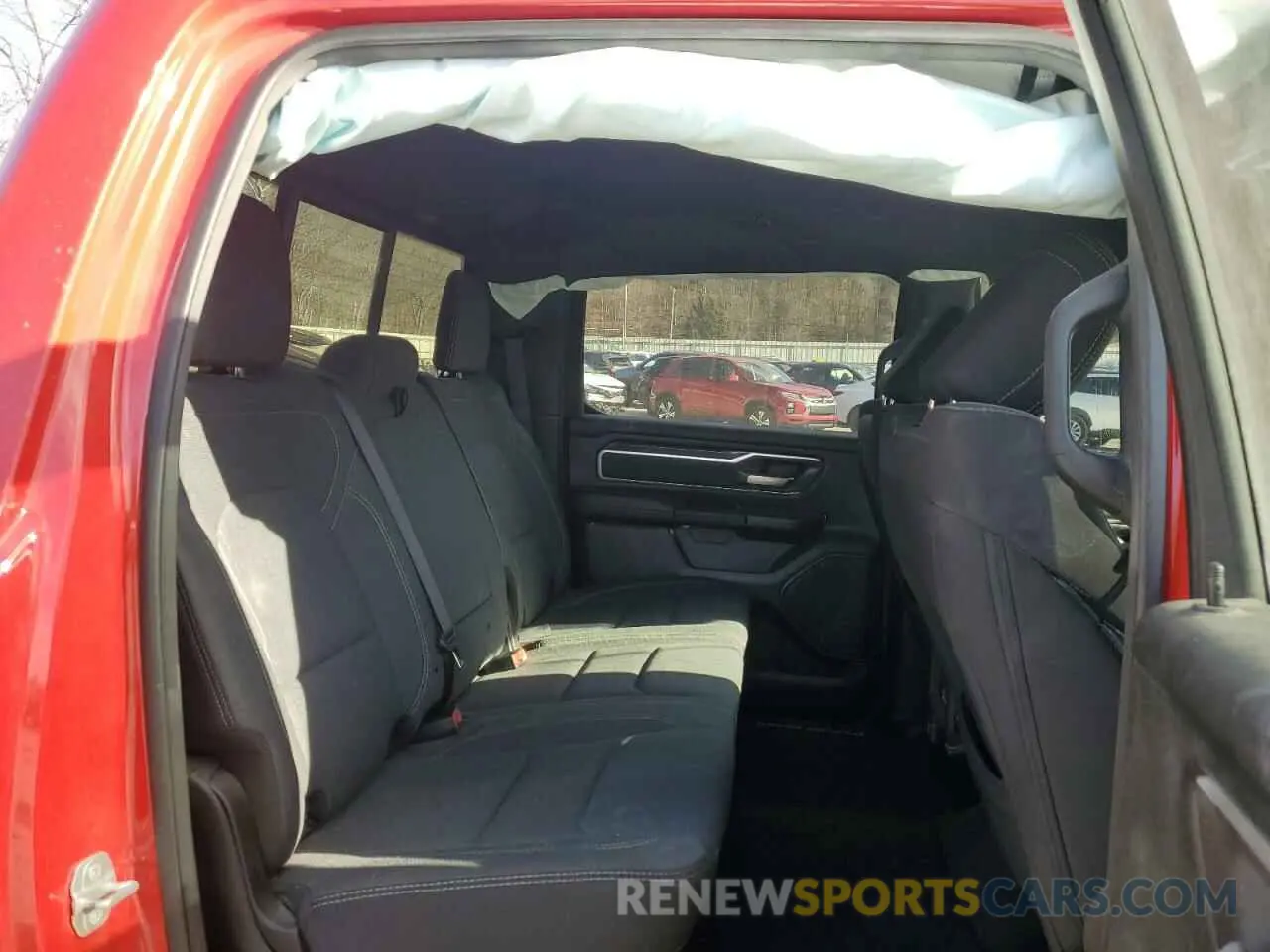 10 Photograph of a damaged car 1C6RRFFG3NN455883 RAM 1500 2022
