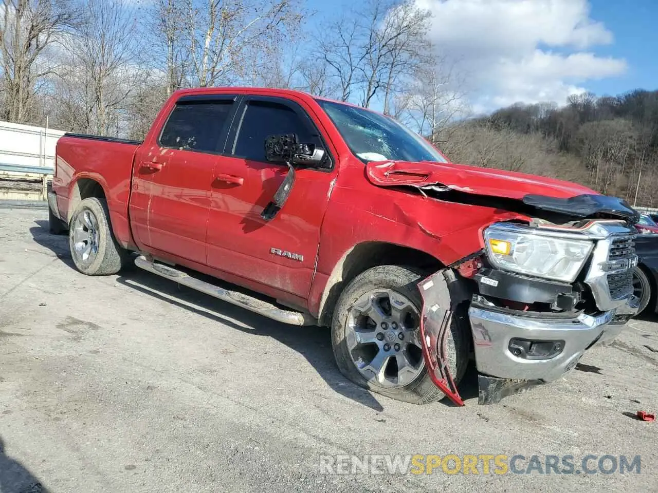 4 Photograph of a damaged car 1C6RRFFG3NN455883 RAM 1500 2022