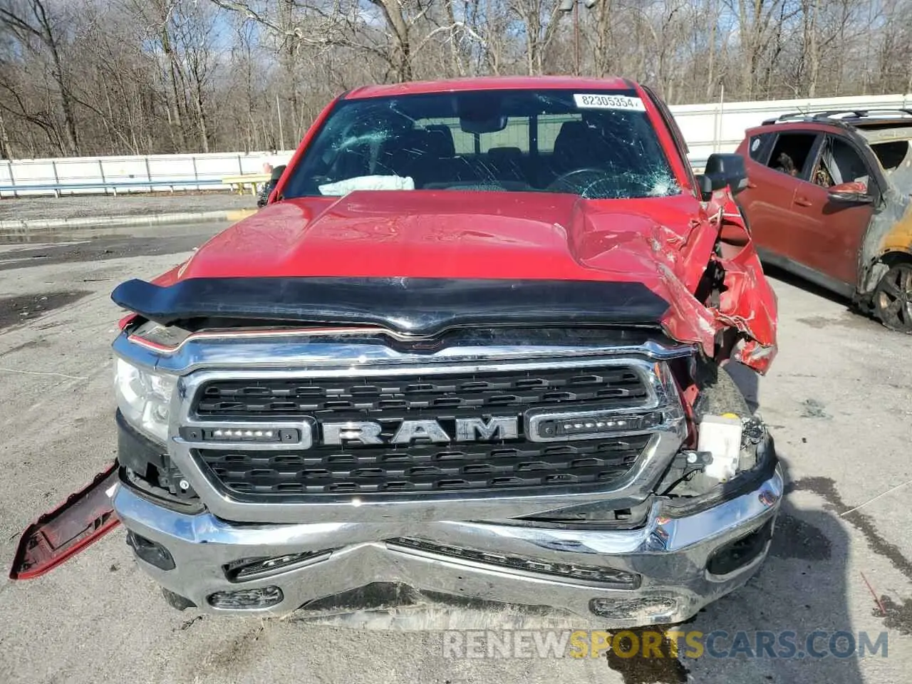 5 Photograph of a damaged car 1C6RRFFG3NN455883 RAM 1500 2022