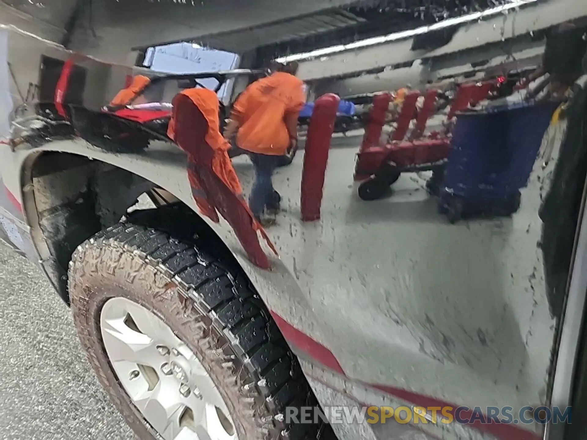 7 Photograph of a damaged car 1C6RRFFG4NN269611 RAM 1500 2022