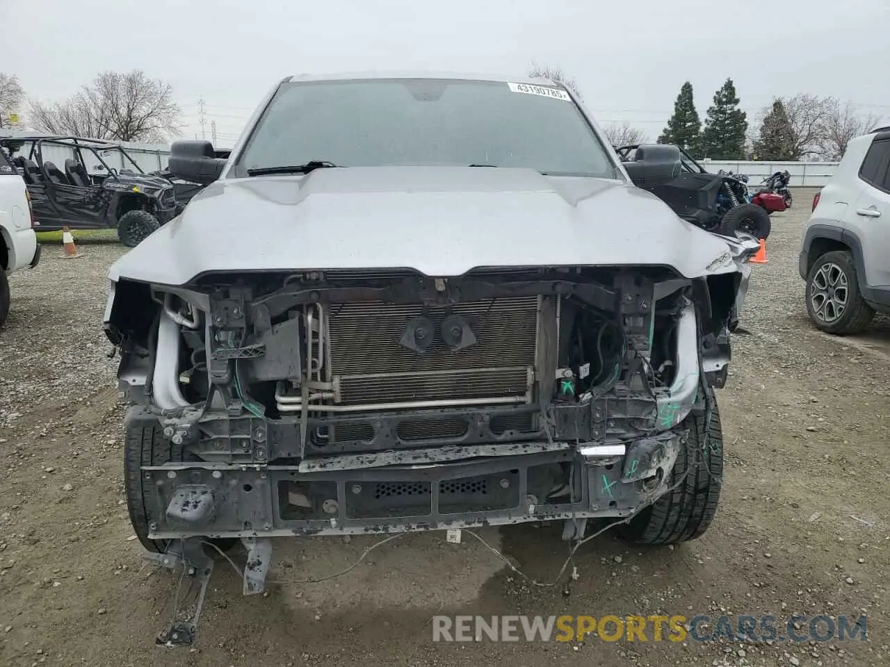 5 Photograph of a damaged car 1C6RRFFG4NN347904 RAM 1500 2022
