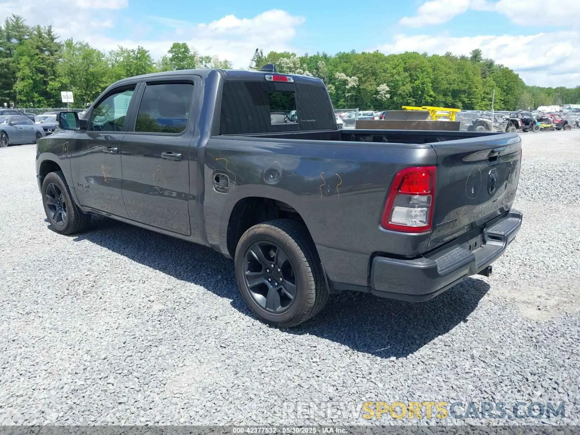 3 Photograph of a damaged car 1C6RRFFG4NN379347 RAM 1500 2022