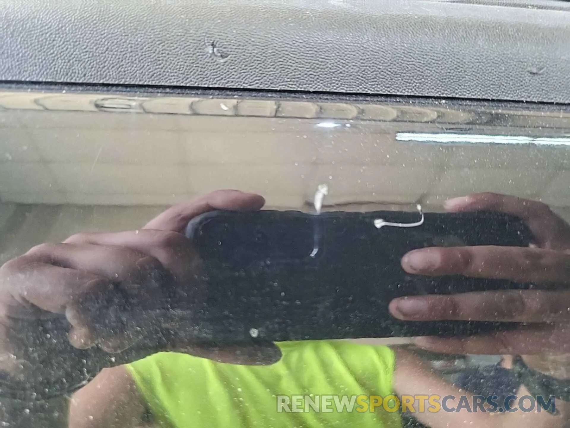 17 Photograph of a damaged car 1C6RRFFG5NN179027 RAM 1500 2022