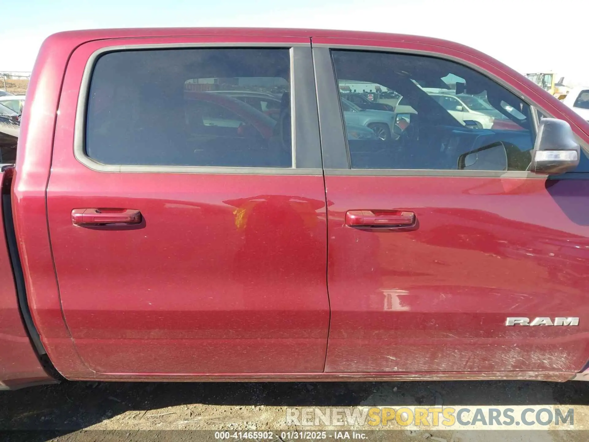 13 Photograph of a damaged car 1C6RRFFG5NN298325 RAM 1500 2022