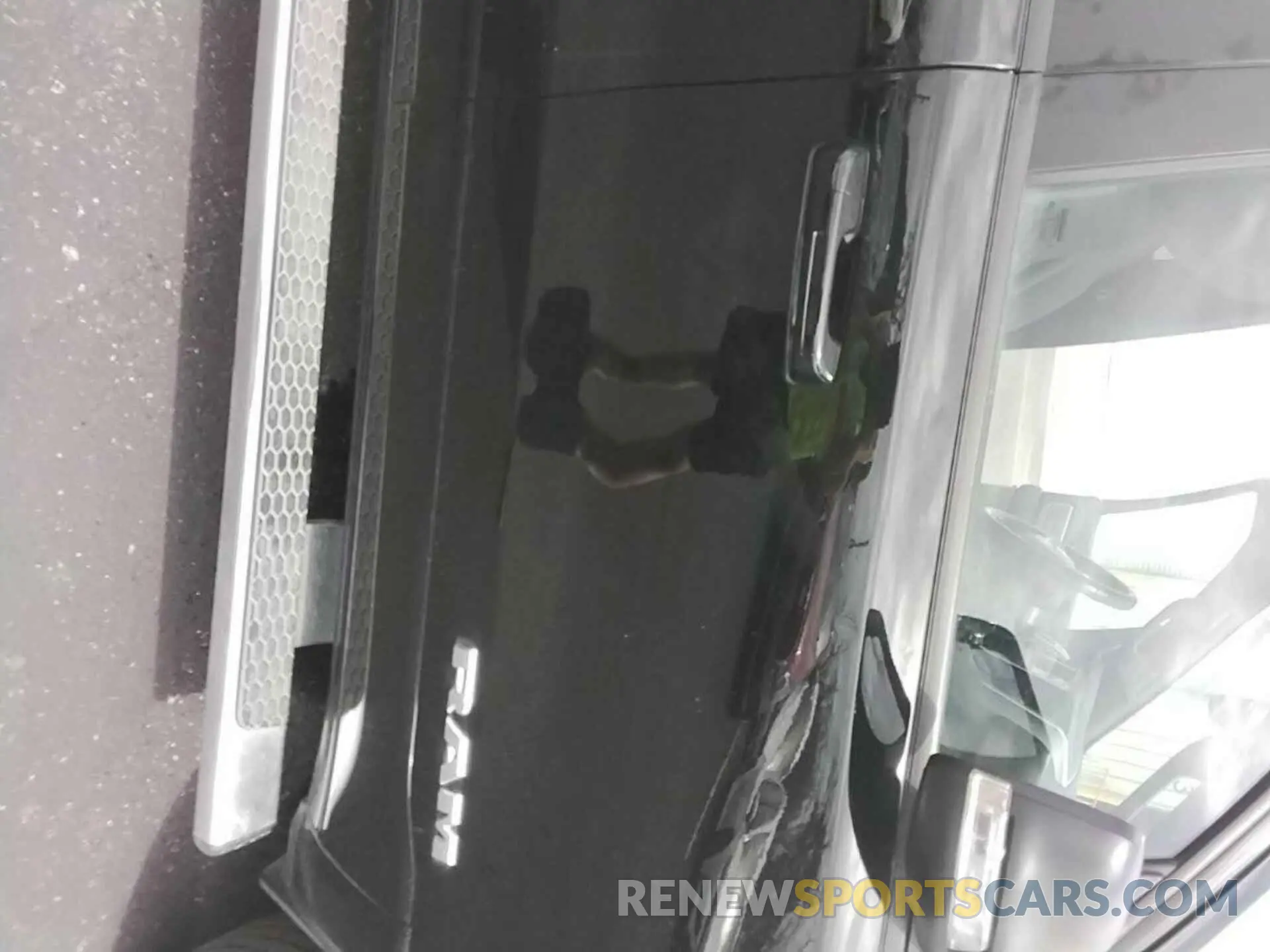 18 Photograph of a damaged car 1C6RRFFG6NN179036 RAM 1500 2022