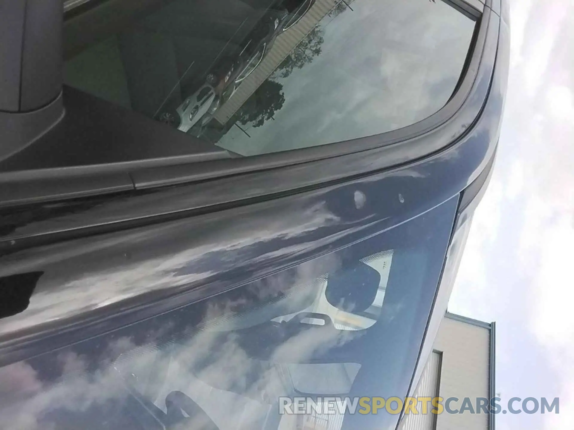 5 Photograph of a damaged car 1C6RRFFG6NN179036 RAM 1500 2022