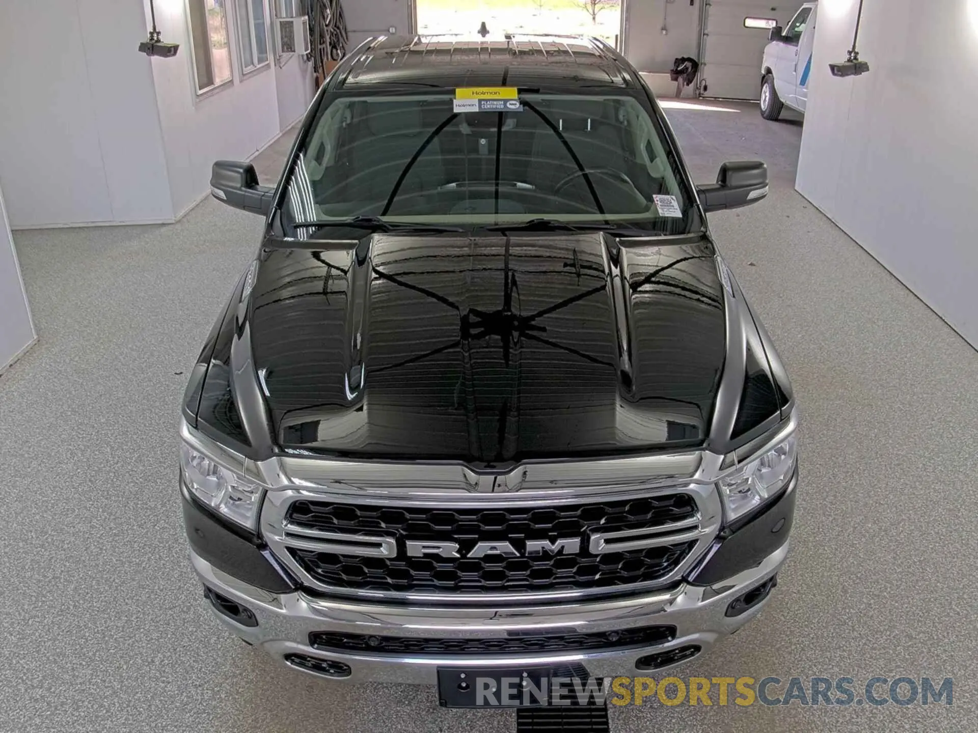 28 Photograph of a damaged car 1C6RRFFG7NN179045 RAM 1500 2022