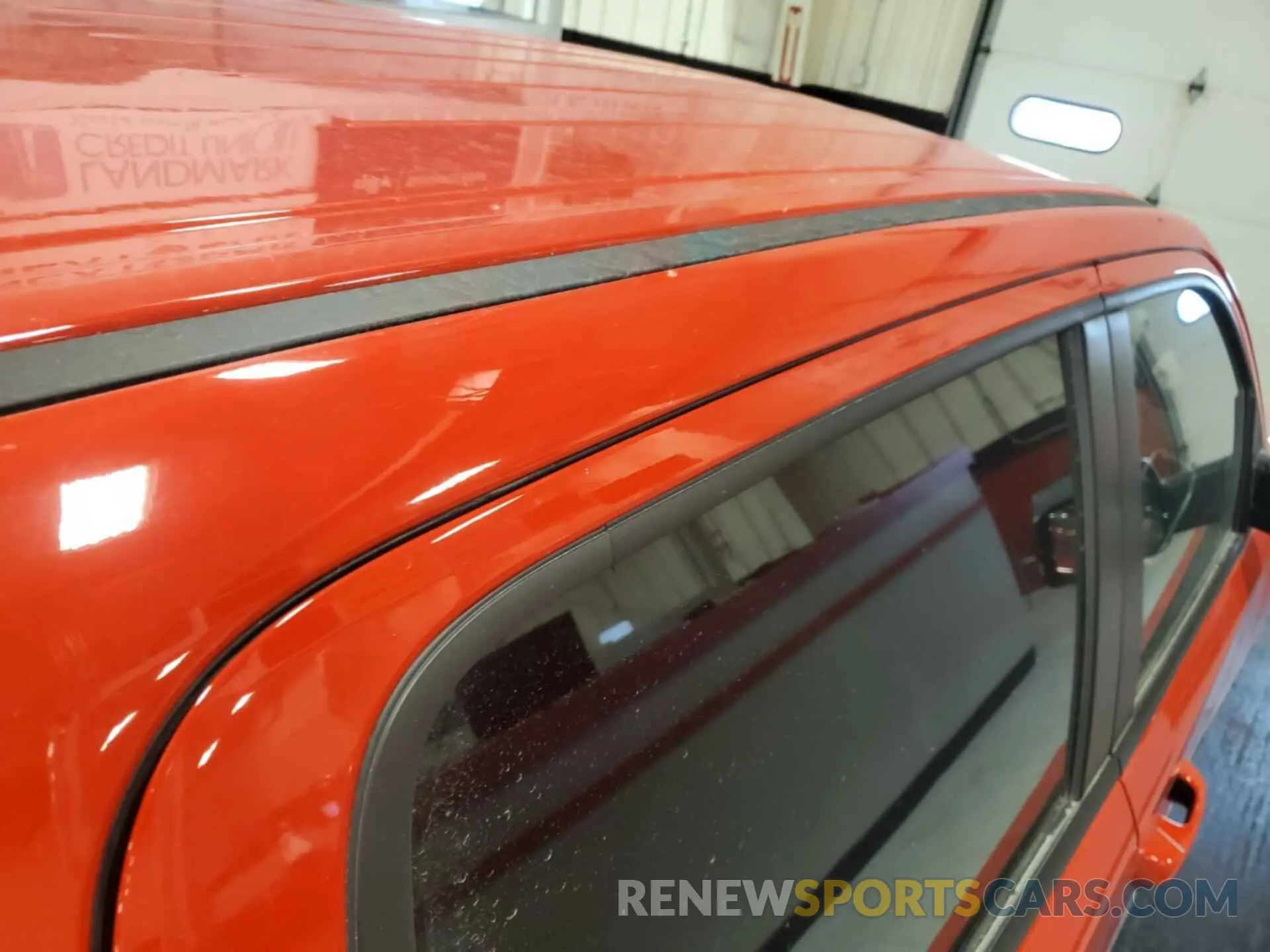 10 Photograph of a damaged car 1C6RRFFG7NN187808 RAM 1500 2022