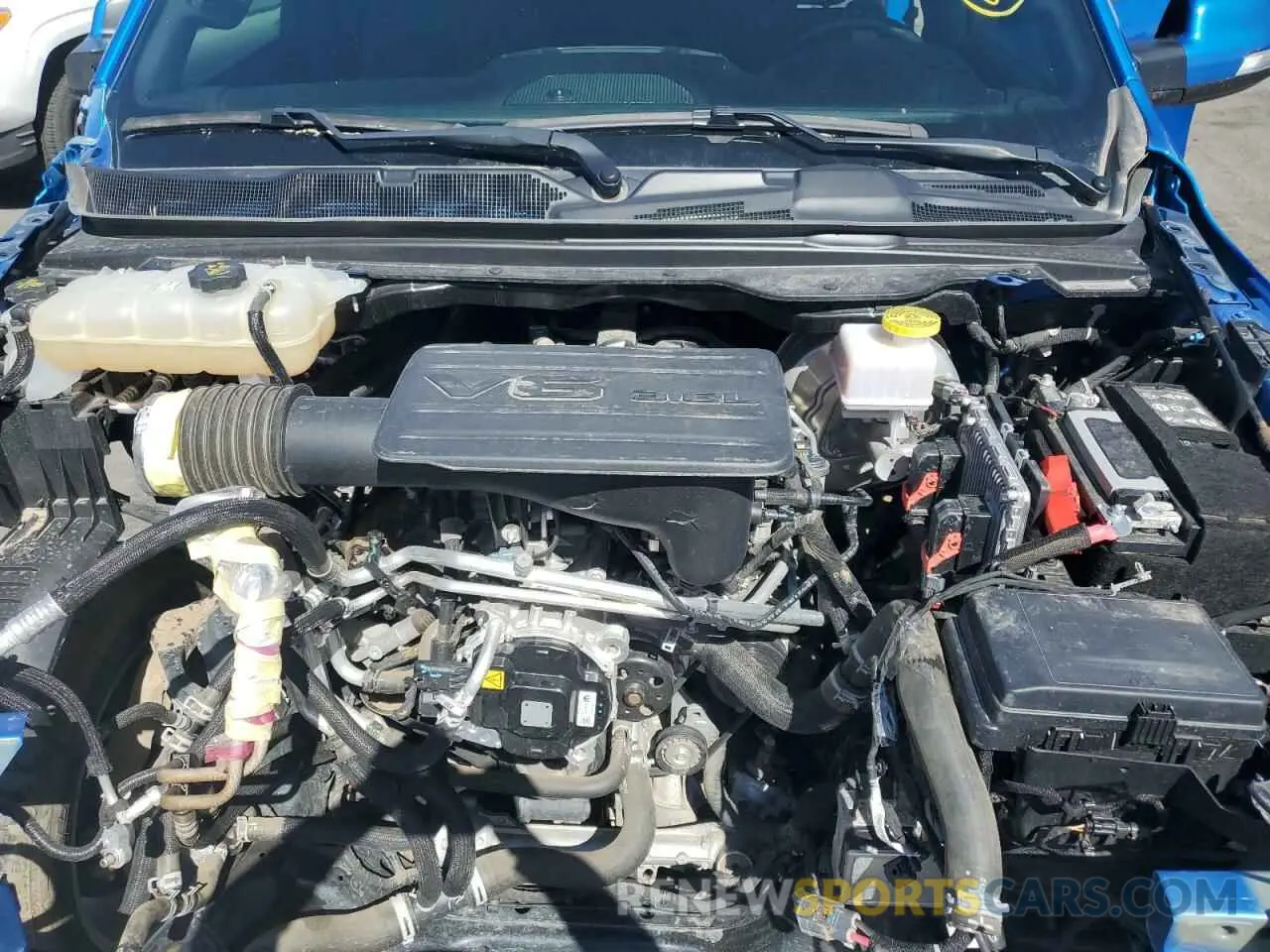 11 Photograph of a damaged car 1C6RRFFG7NN419002 RAM 1500 2022