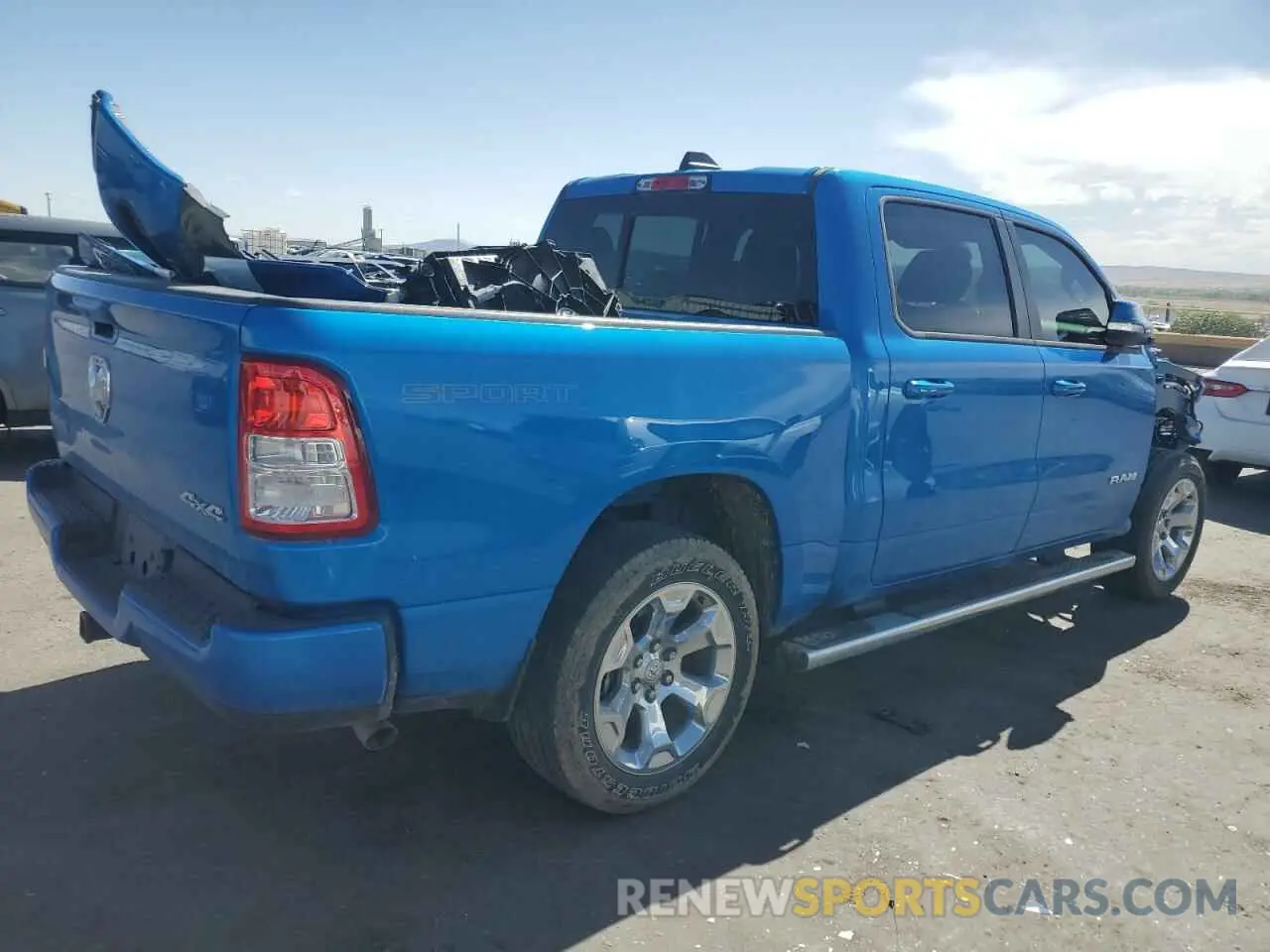 3 Photograph of a damaged car 1C6RRFFG7NN419002 RAM 1500 2022
