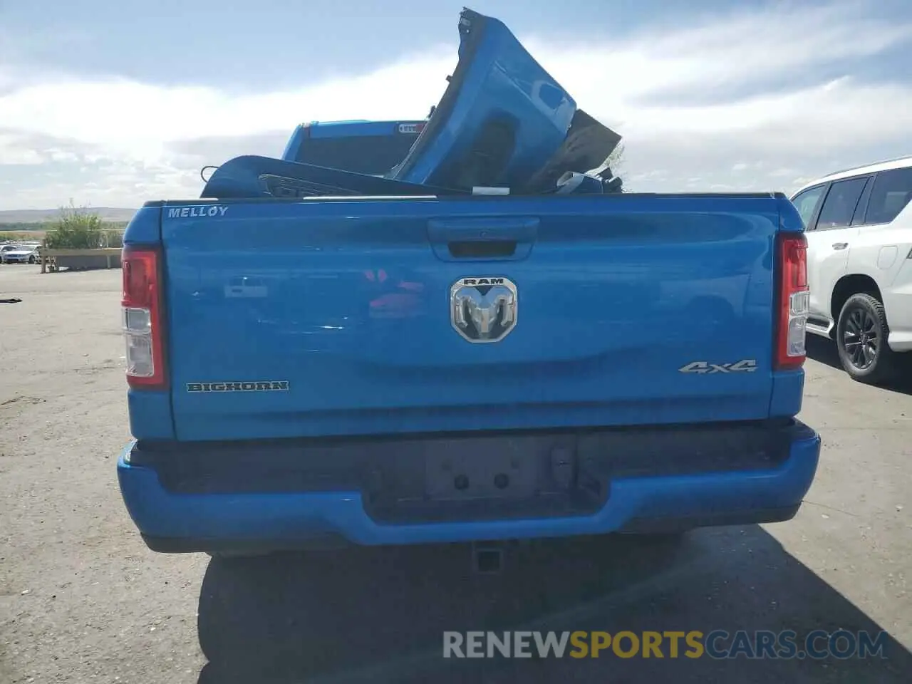6 Photograph of a damaged car 1C6RRFFG7NN419002 RAM 1500 2022