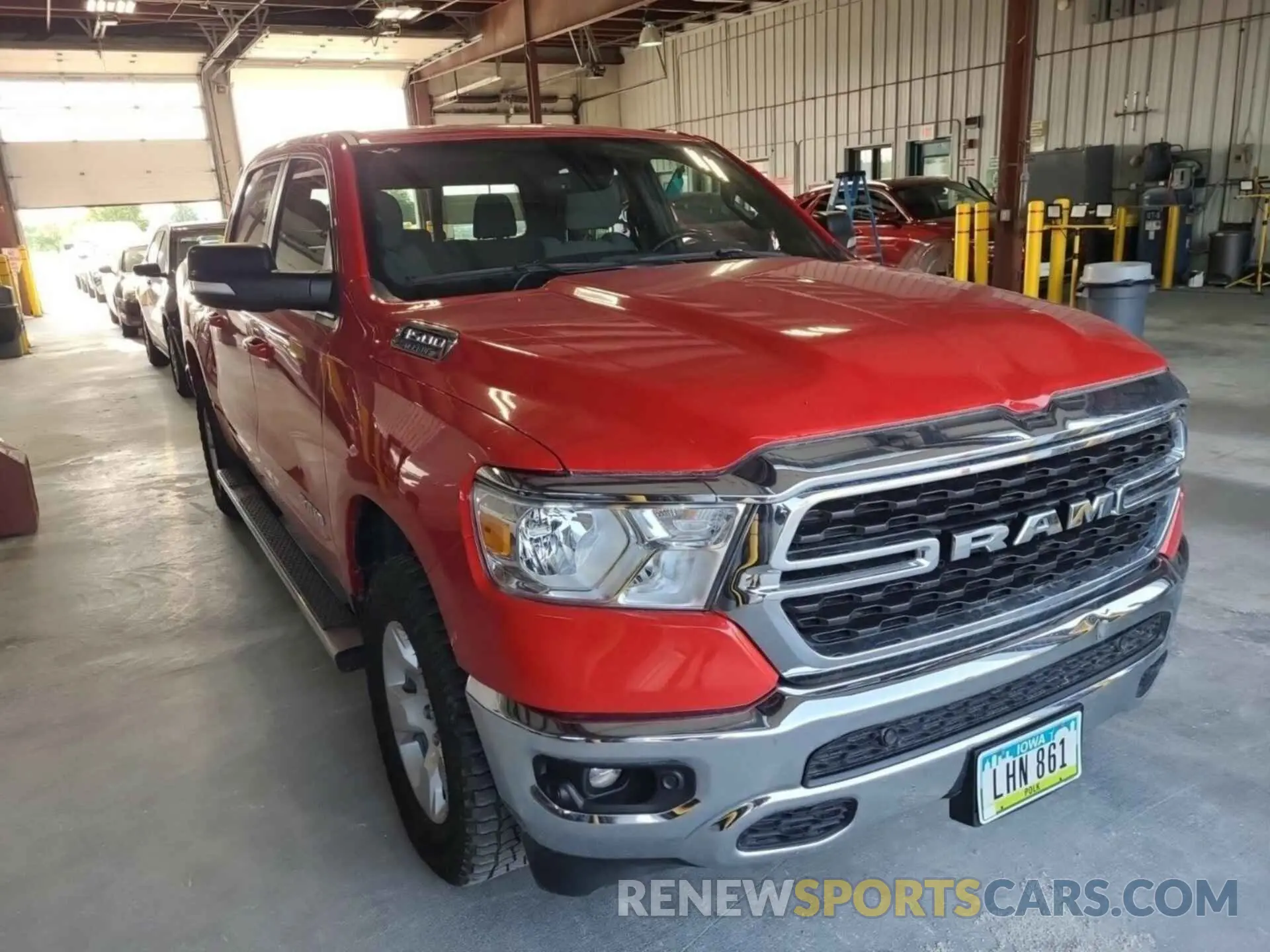 18 Photograph of a damaged car 1C6RRFFG8NN179006 RAM 1500 2022