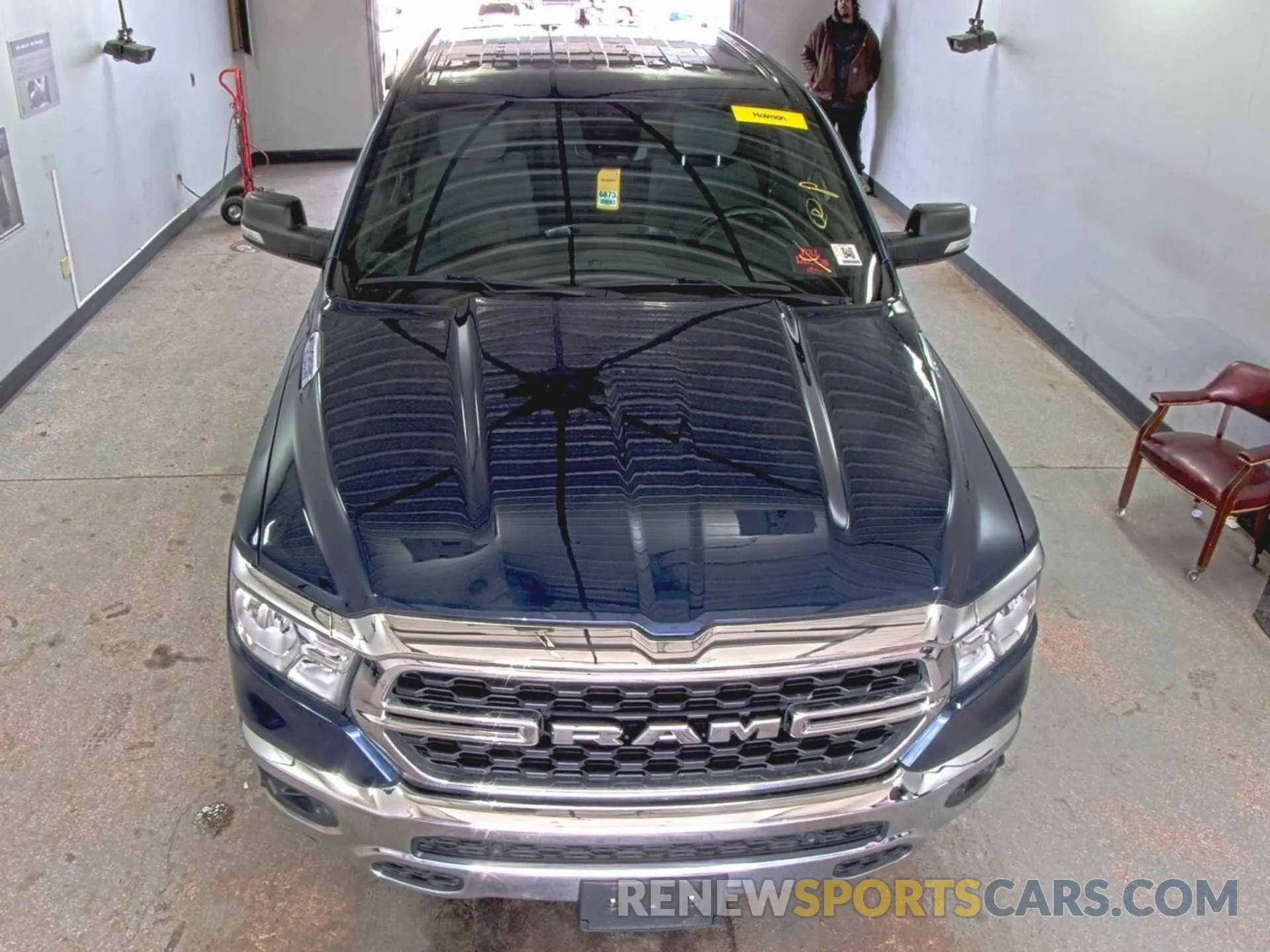 1 Photograph of a damaged car 1C6RRFFG9NN179032 RAM 1500 2022