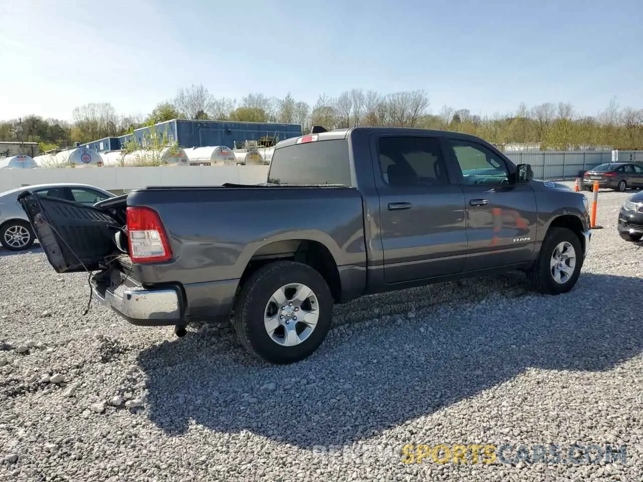 3 Photograph of a damaged car 1C6RRFFGXNN233292 RAM 1500 2022