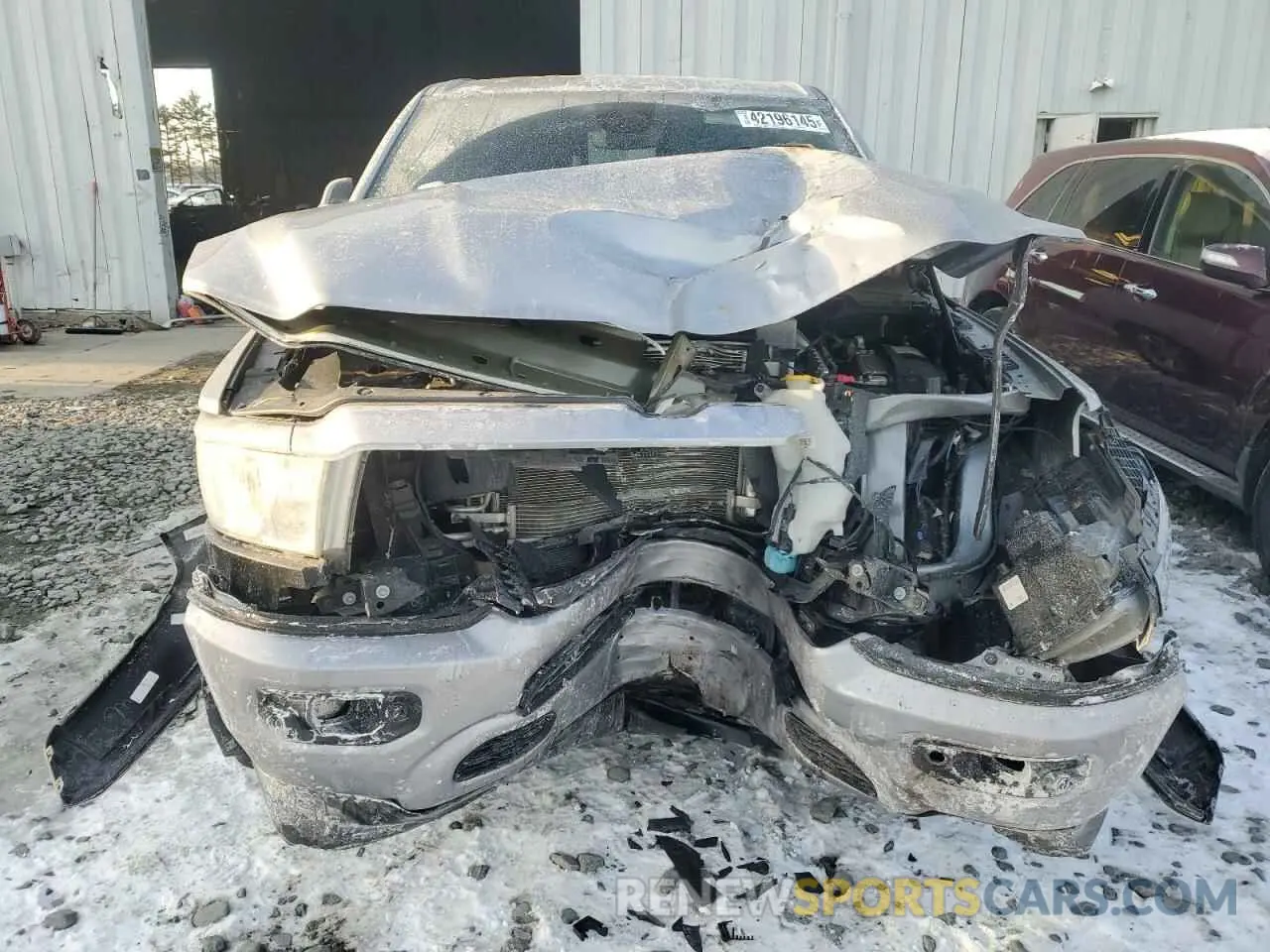 5 Photograph of a damaged car 1C6RRFFGXNN390837 RAM 1500 2022