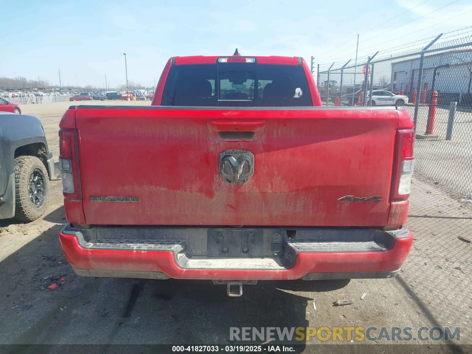 16 Photograph of a damaged car 1C6RRFMG9NN430313 RAM 1500 2022