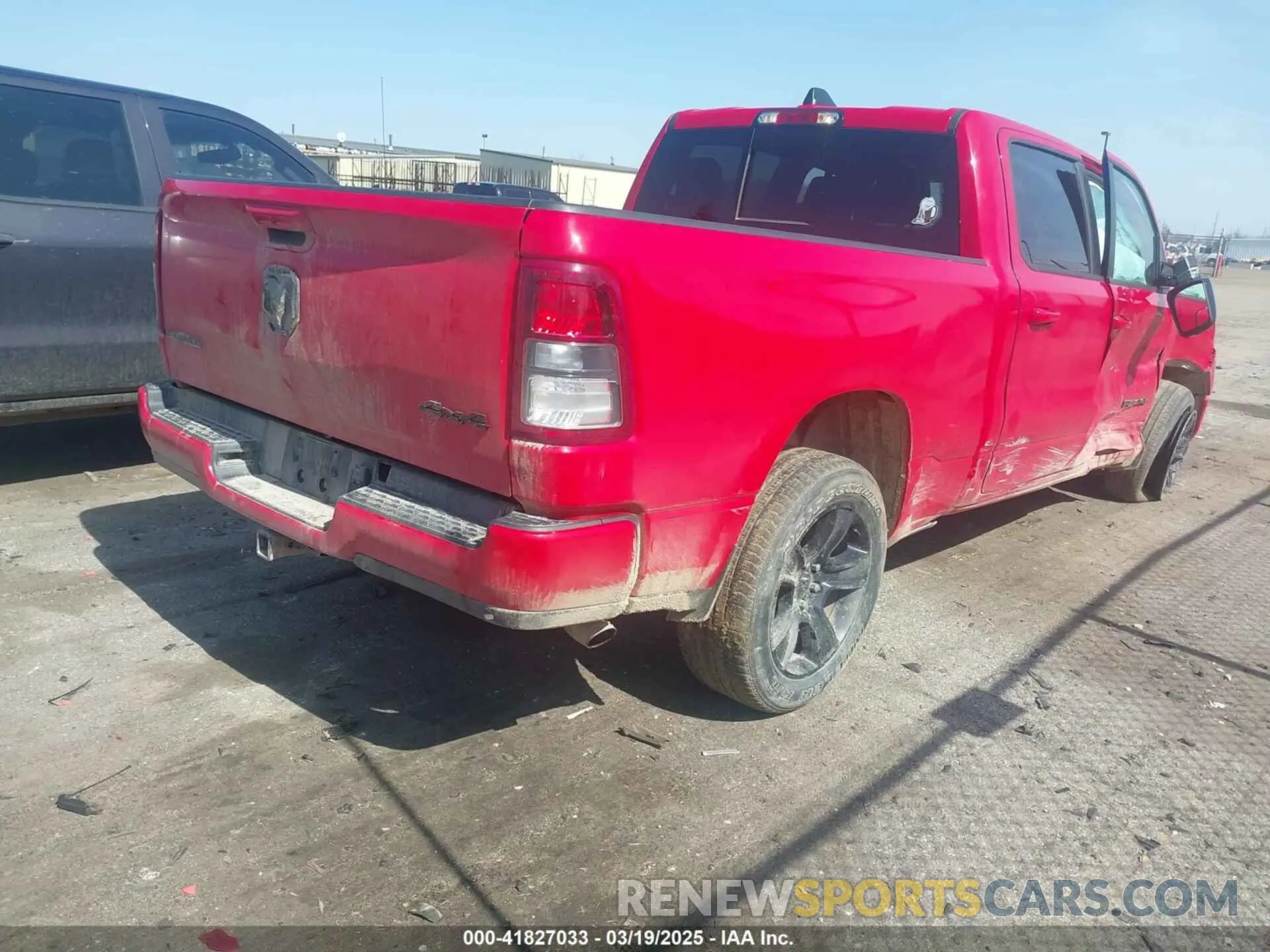 4 Photograph of a damaged car 1C6RRFMG9NN430313 RAM 1500 2022