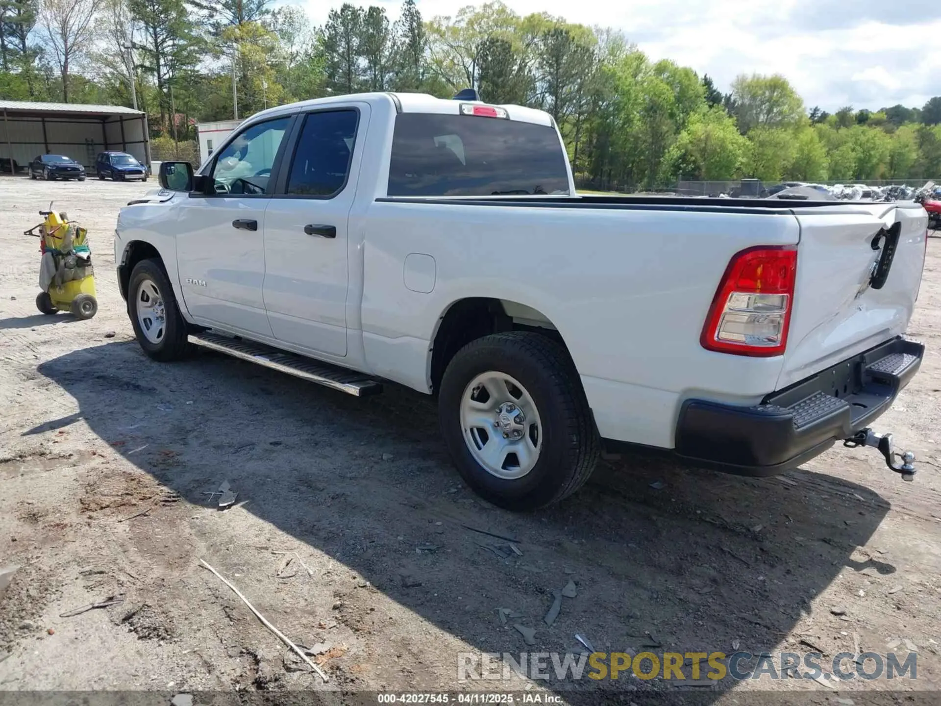 3 Photograph of a damaged car 1C6SRECG1NN268755 RAM 1500 2022