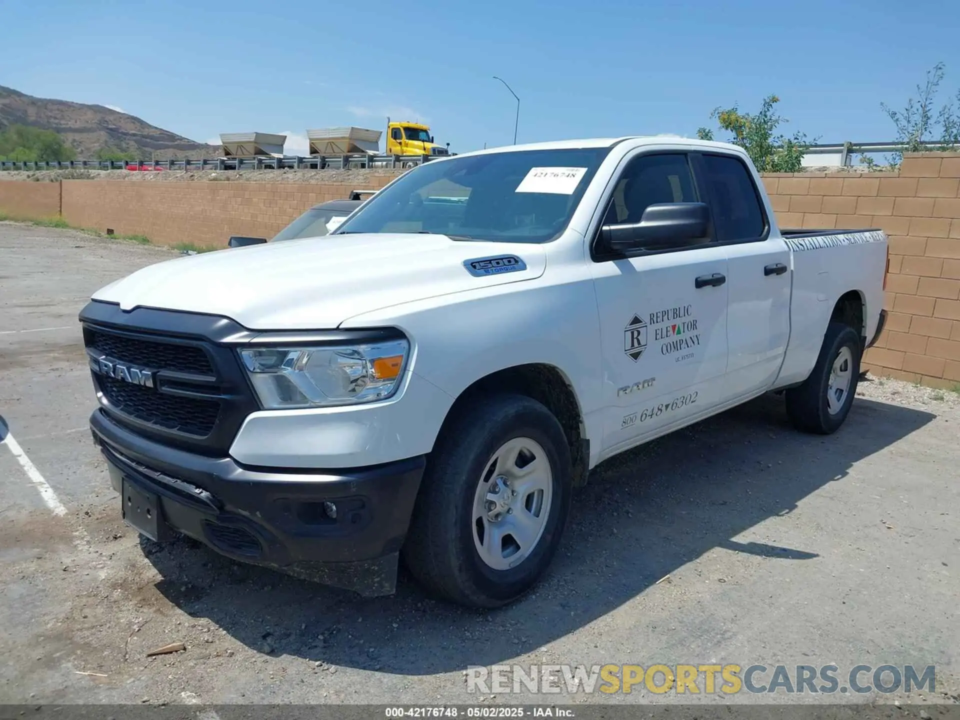 2 Photograph of a damaged car 1C6SRECG7NN435846 RAM 1500 2022