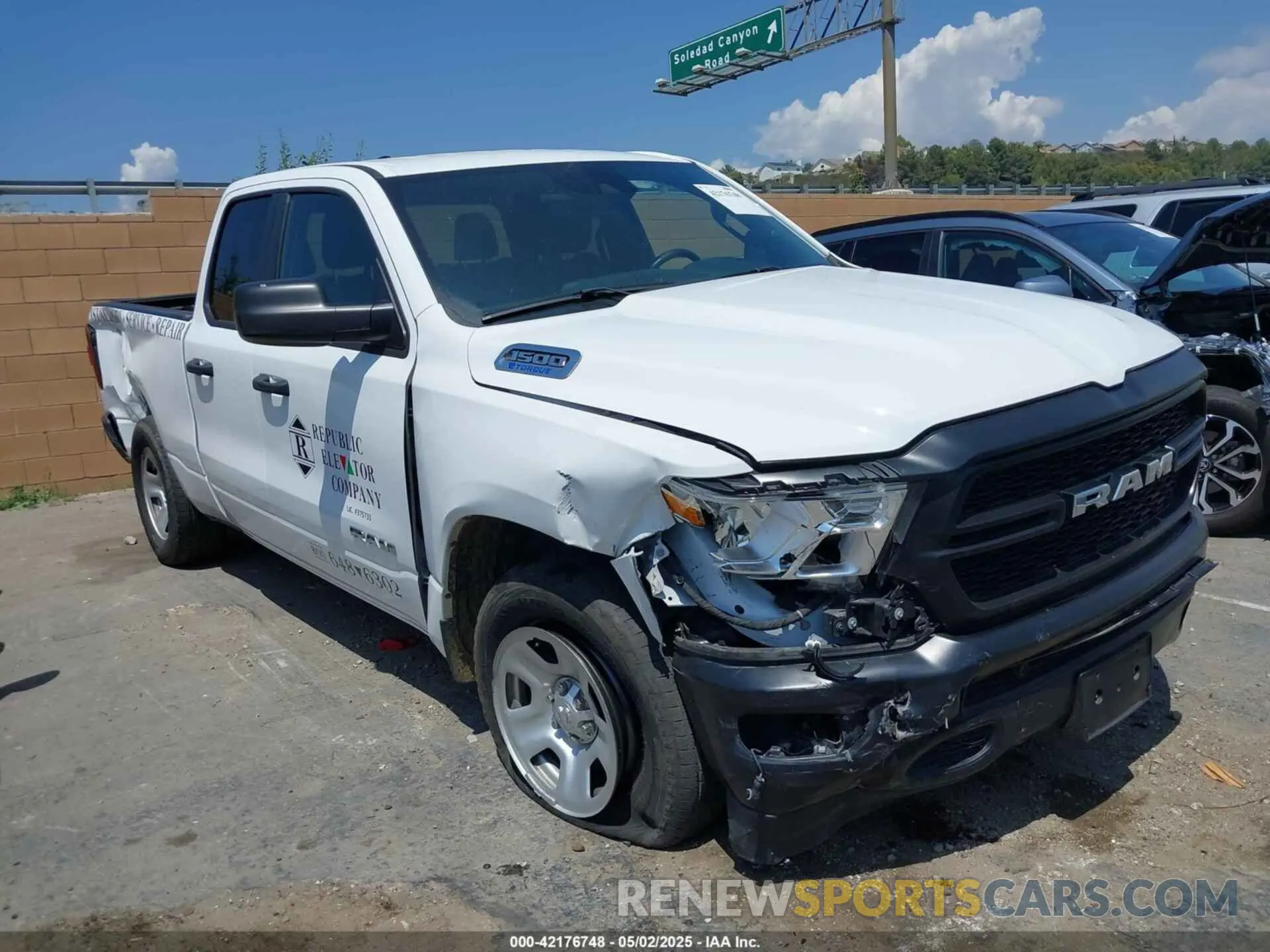 6 Photograph of a damaged car 1C6SRECG7NN435846 RAM 1500 2022