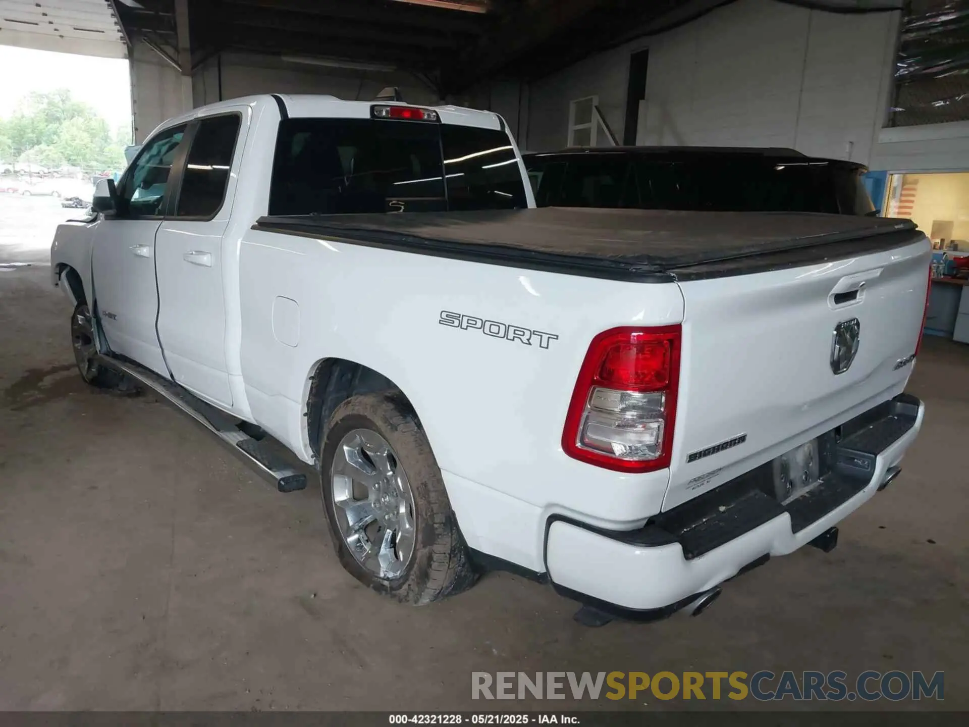 3 Photograph of a damaged car 1C6SRFBT2NN161749 RAM 1500 2022