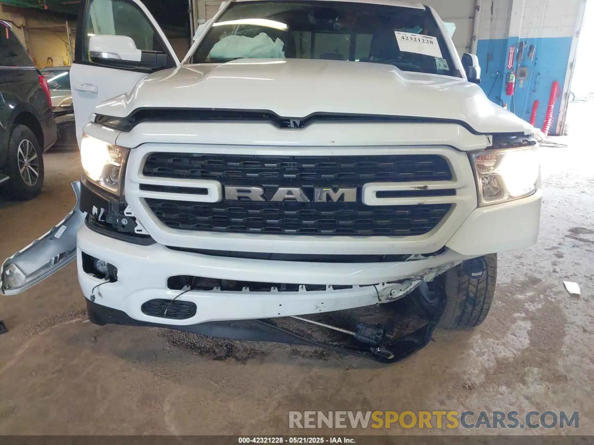 6 Photograph of a damaged car 1C6SRFBT2NN161749 RAM 1500 2022