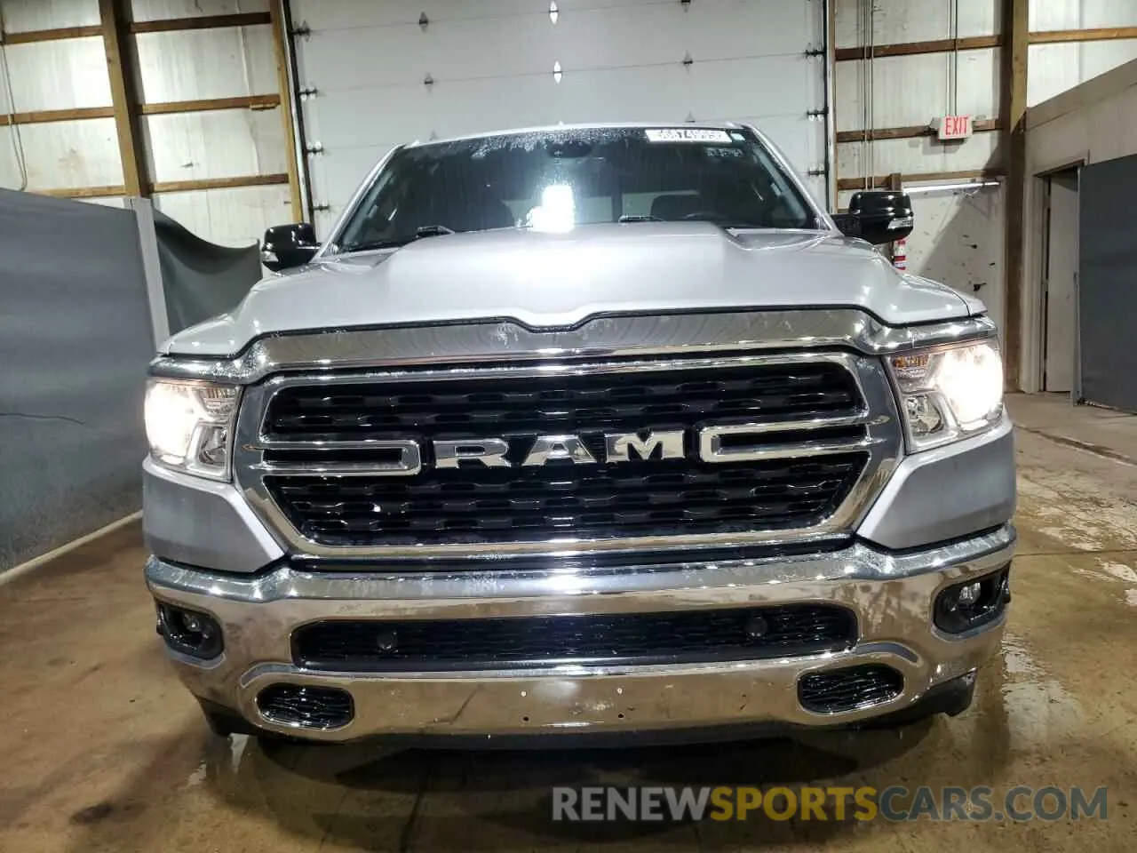 5 Photograph of a damaged car 1C6SRFBT3NN145687 RAM 1500 2022