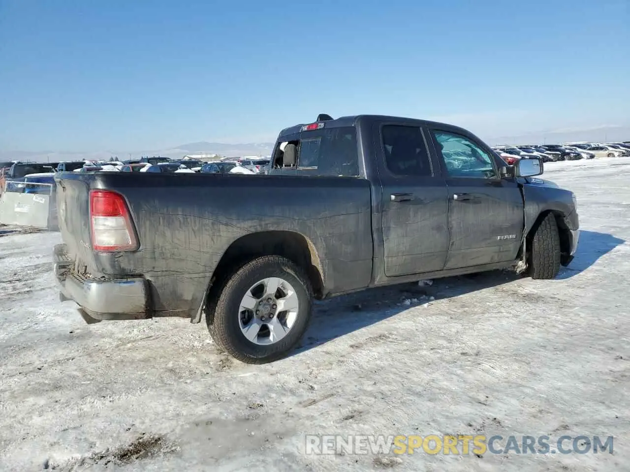 3 Photograph of a damaged car 1C6SRFBT3NN327941 RAM 1500 2022