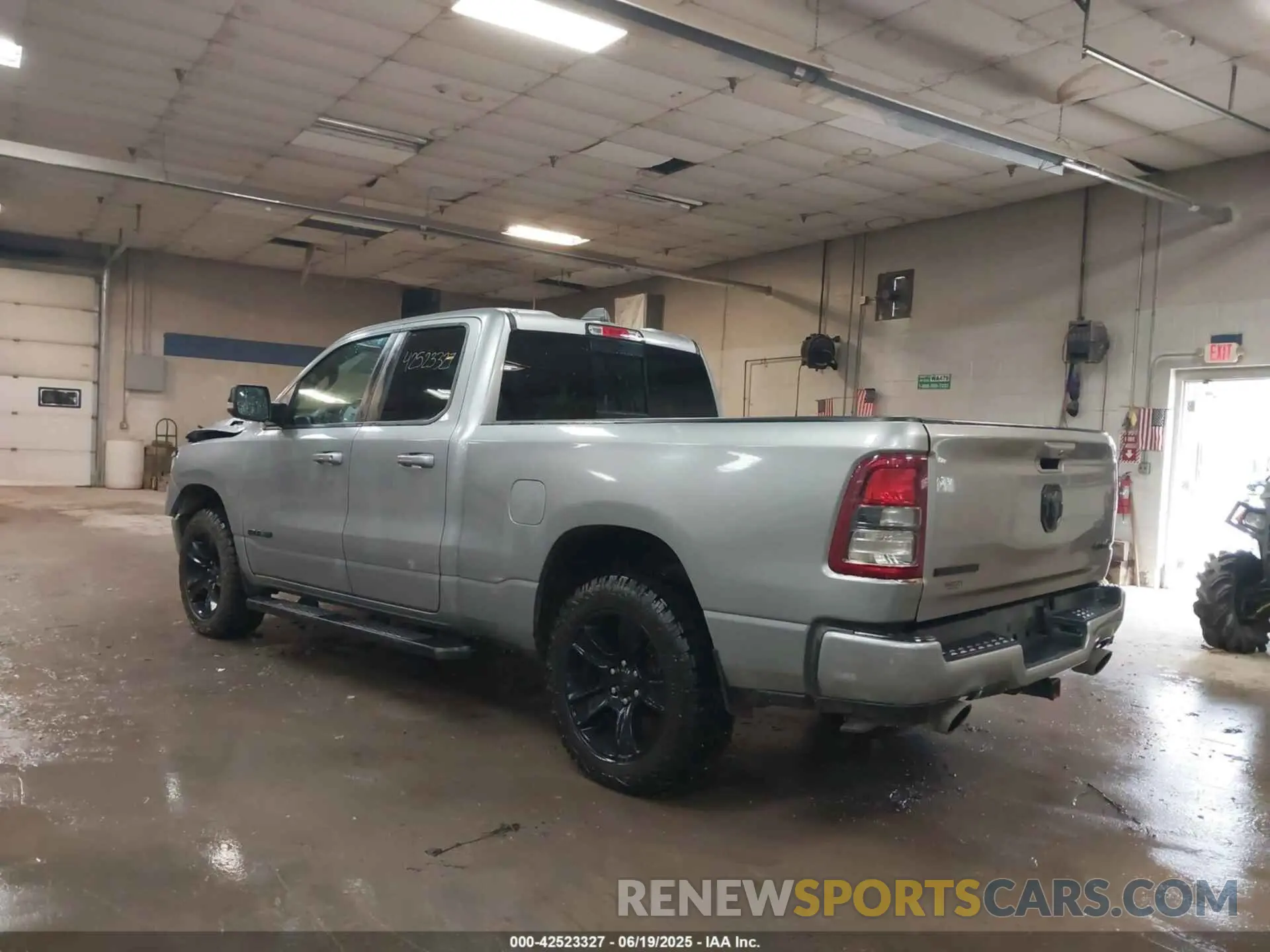 3 Photograph of a damaged car 1C6SRFBT4NN164801 RAM 1500 2022