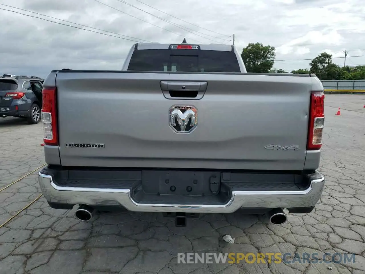 6 Photograph of a damaged car 1C6SRFBT4NN327673 RAM 1500 2022